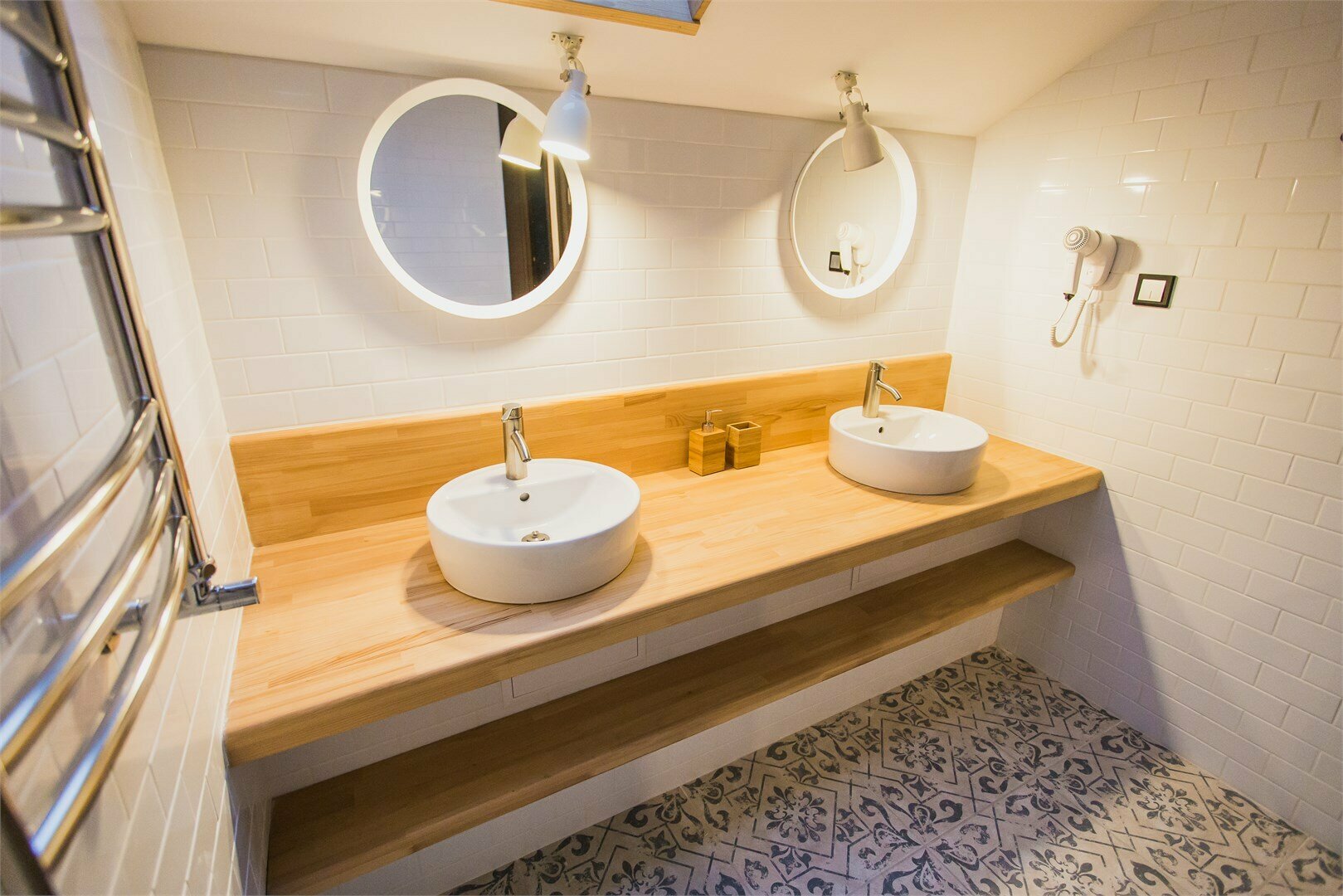 Дом 2 с басейном и хамамом