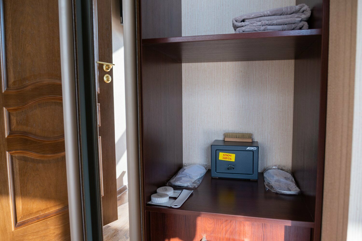 Стандарт "Комфорт"  (раздельные кровати, вид на бассейн) 302