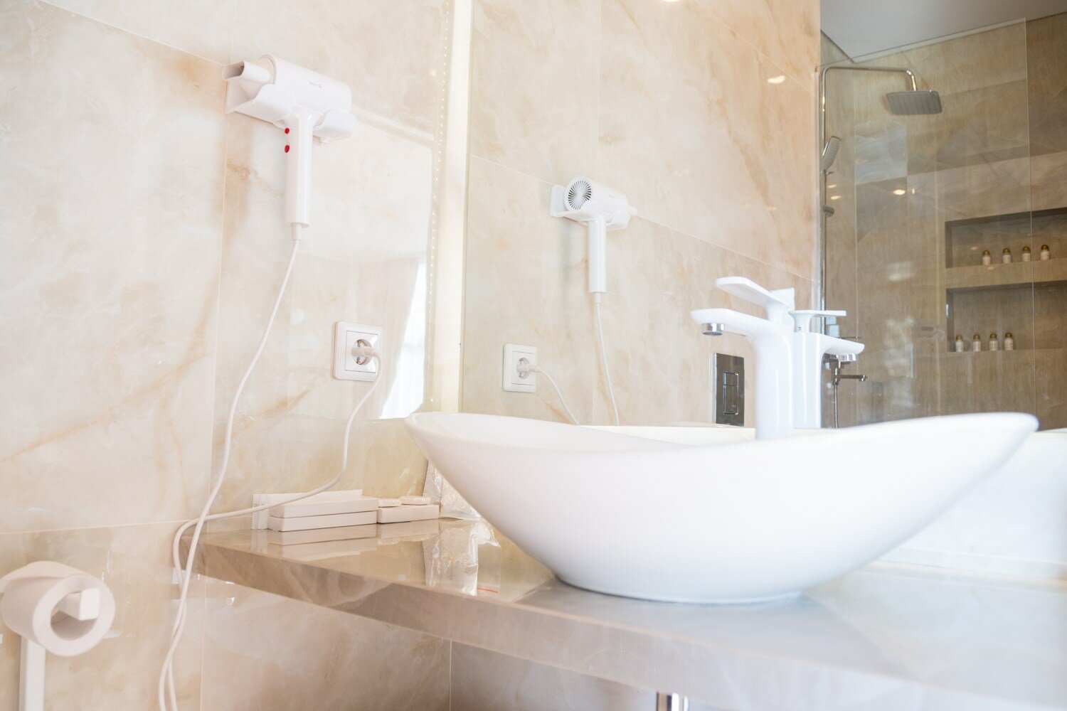 Стандарт "Комфорт"  (раздельные кровати, вид на бассейн) 302