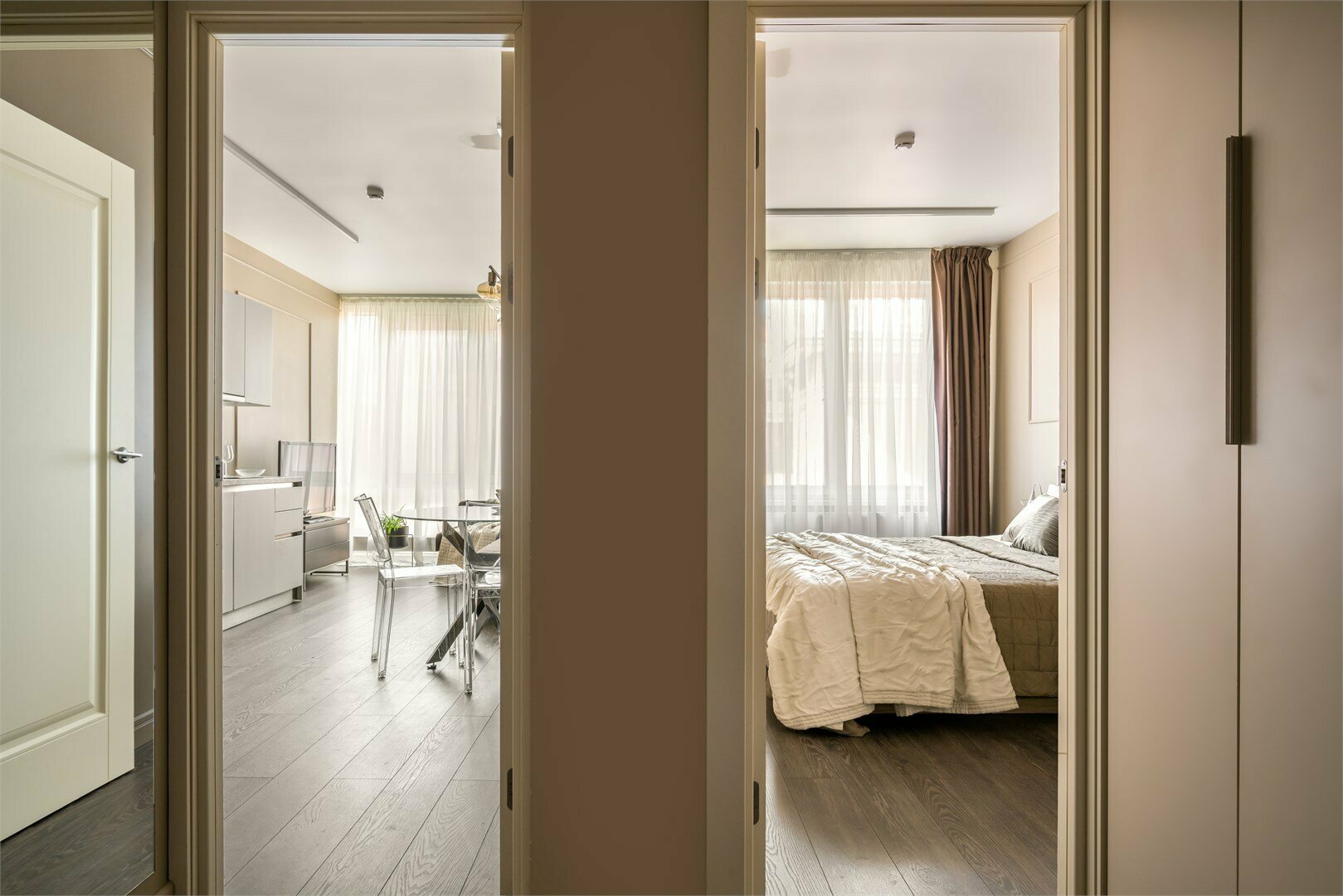 "Варсея" 40 кв.м без кондиционера с отдельной спальней