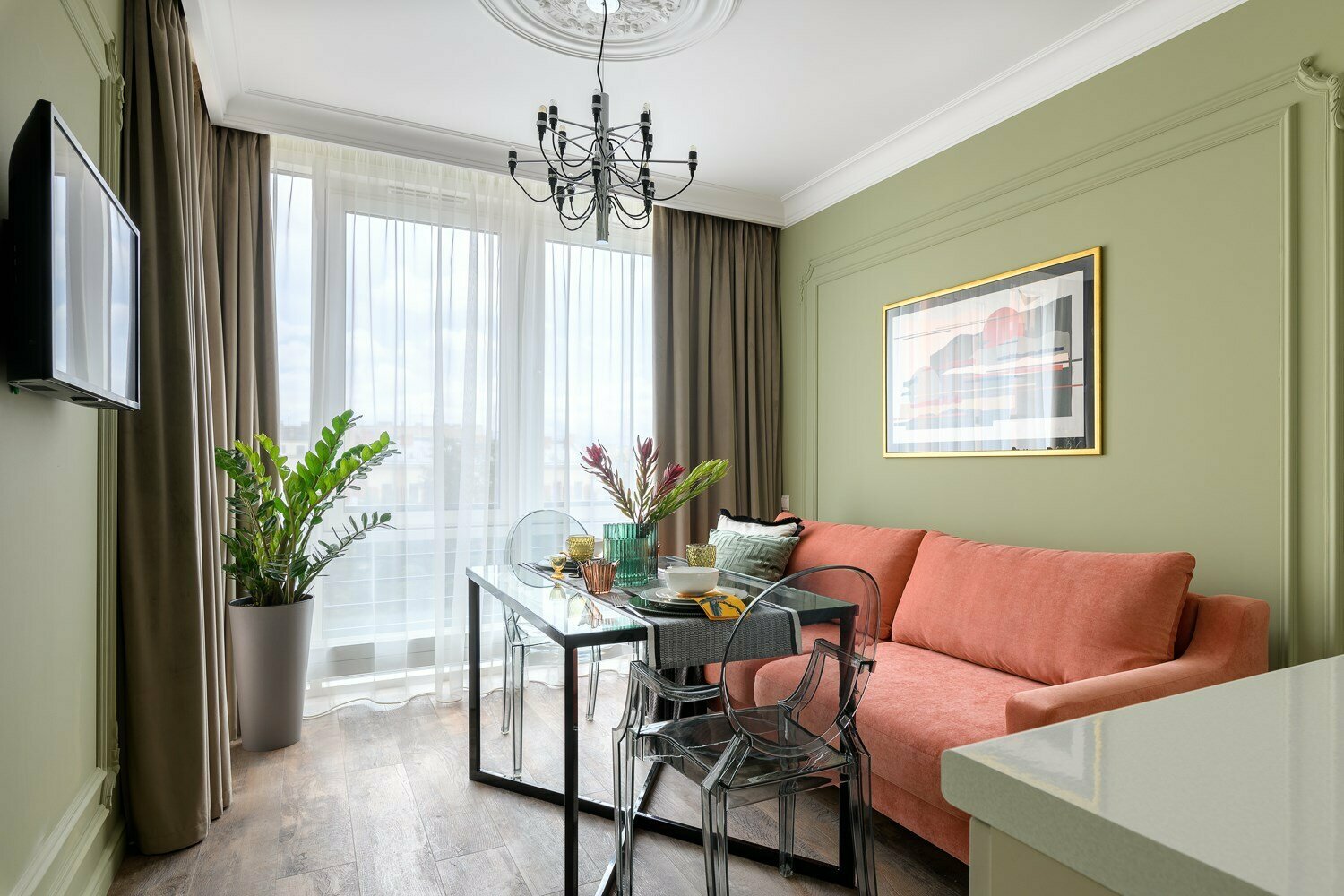 "Литта" 40 кв.м с отдельней спальней с кондиционером