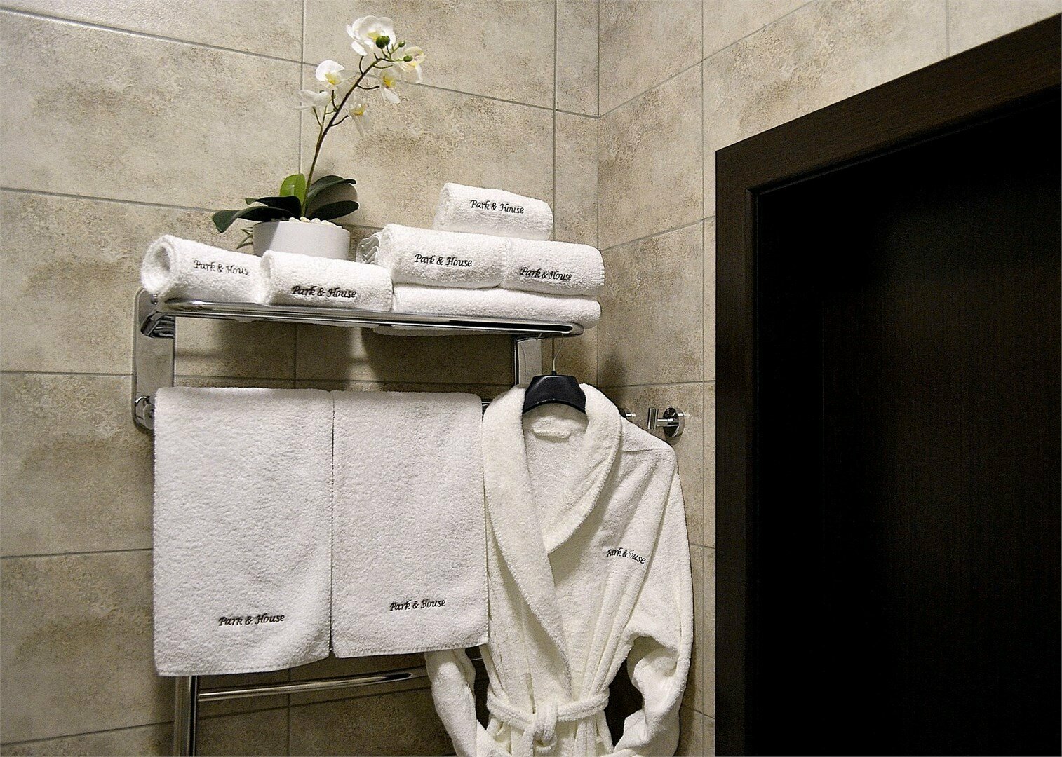 СЕМЕЙНЫЙ LUX (премиум бизнес) до 5 гостей