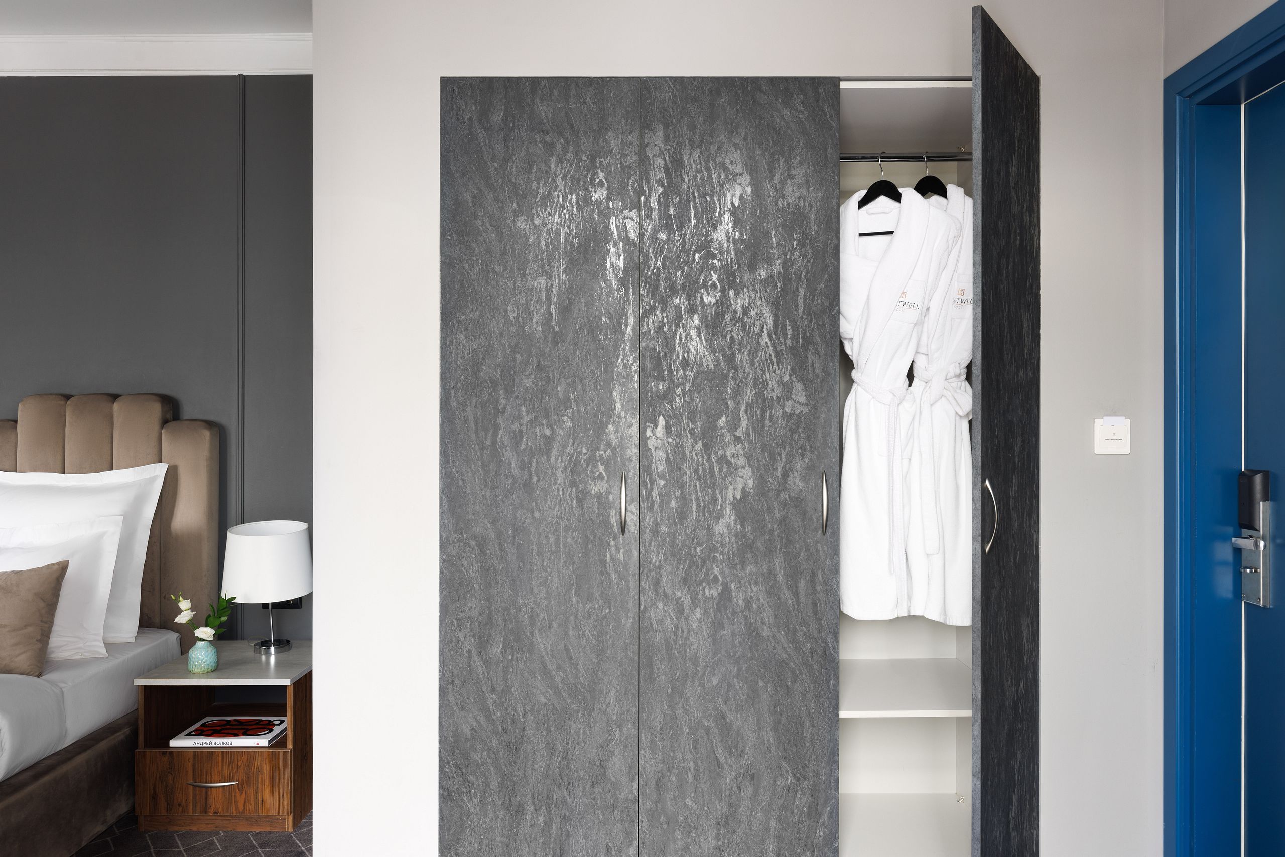 Стандарт 2-х местный с балконом (вид во двор)