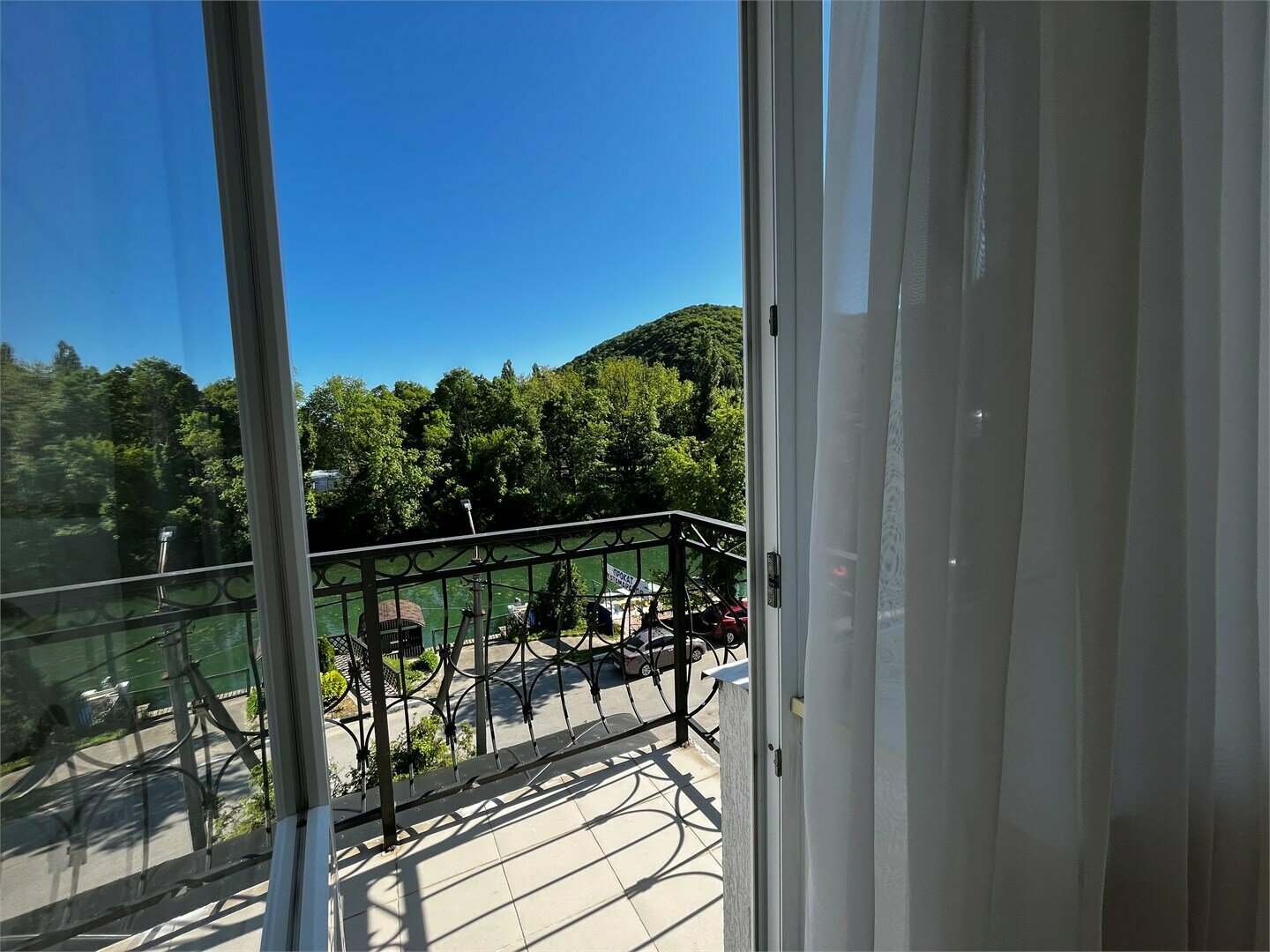 стандартный двухместный номер с балконом