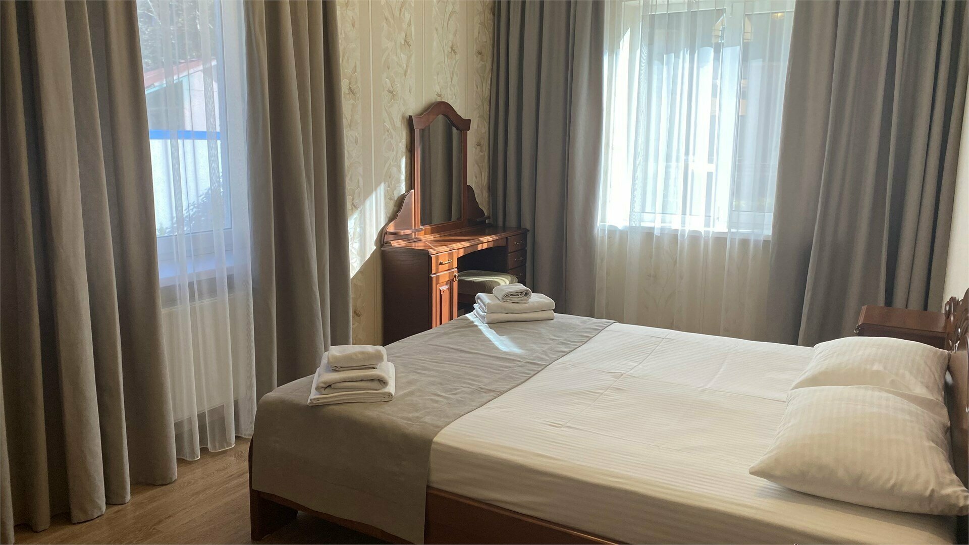 Четырехместный номер с видом на горы