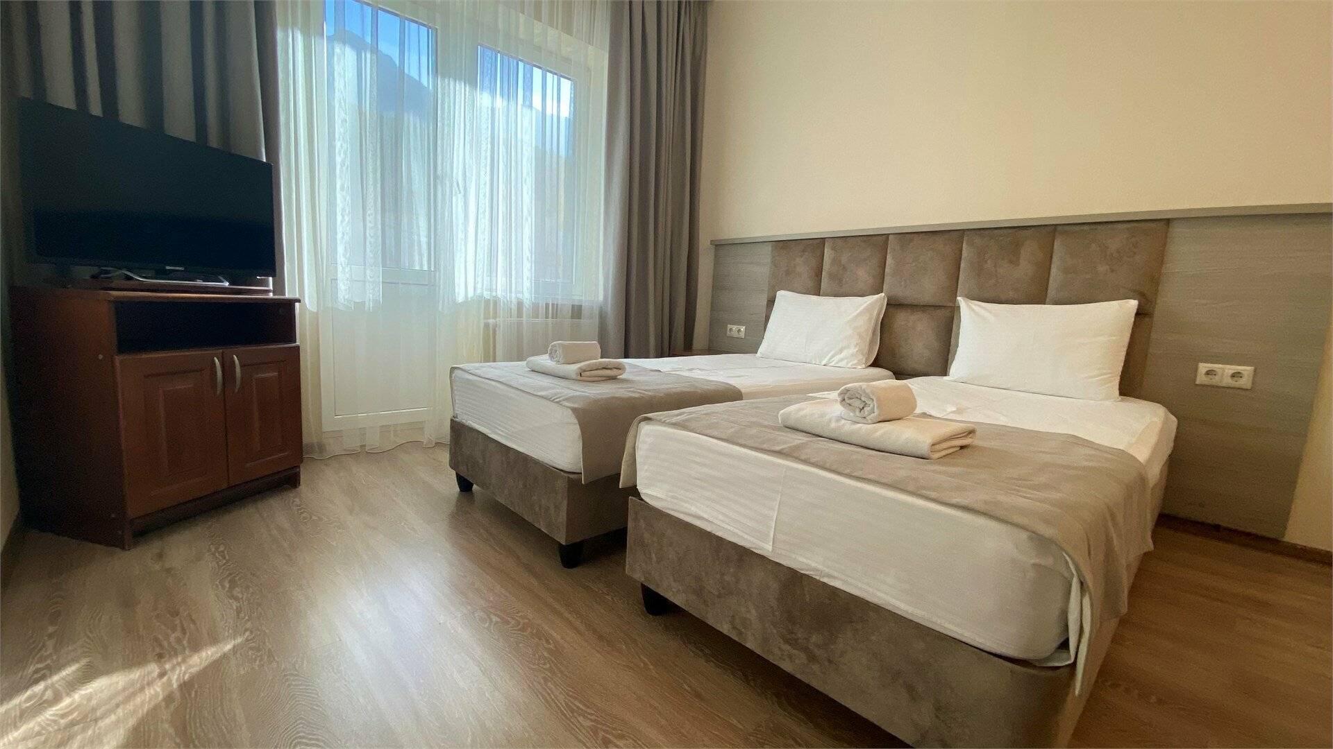 Четырехместный номер с видом на горы