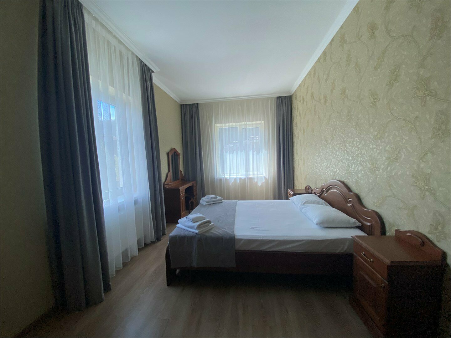 Четырехместный номер с видом на горы