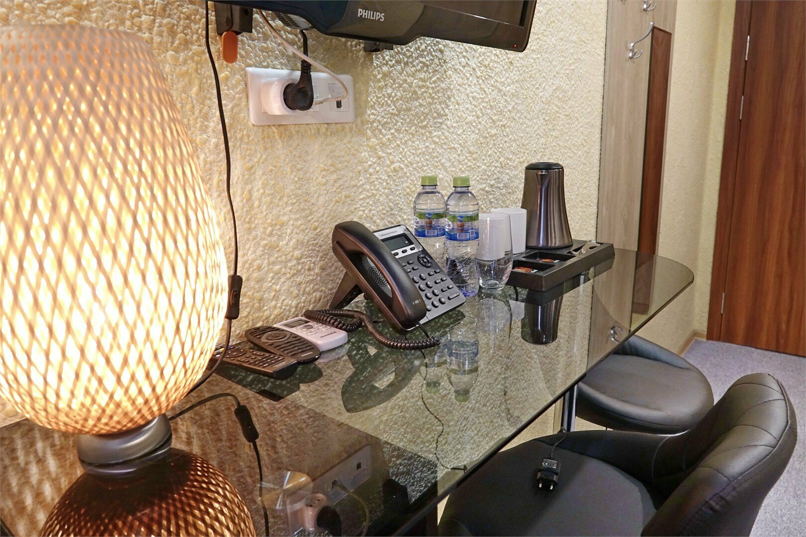 Улучшенный номер с большой круглой кроватью