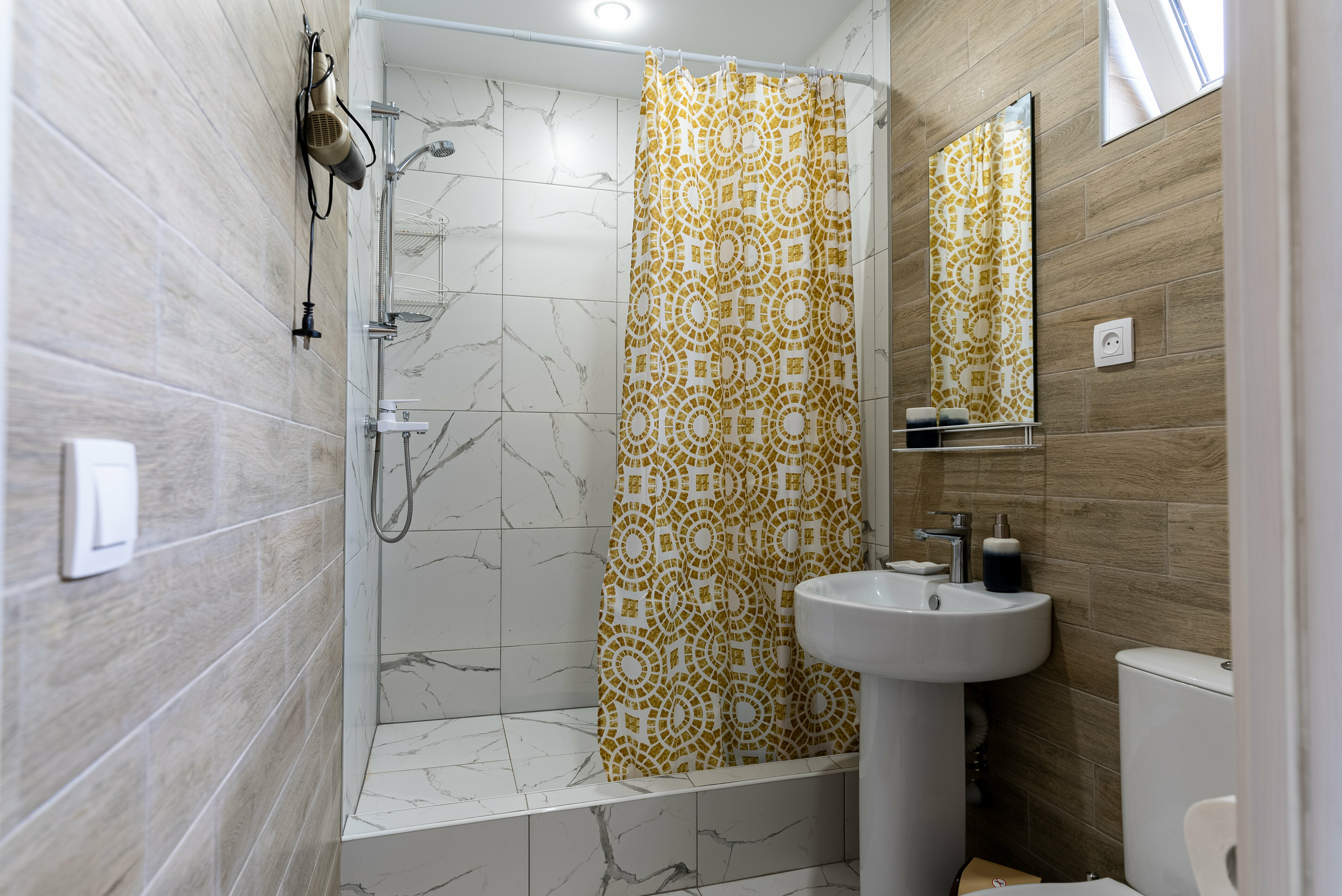 Квартира-студия Комфорт №2 - 2 односпальные кровати + 2 доп. места