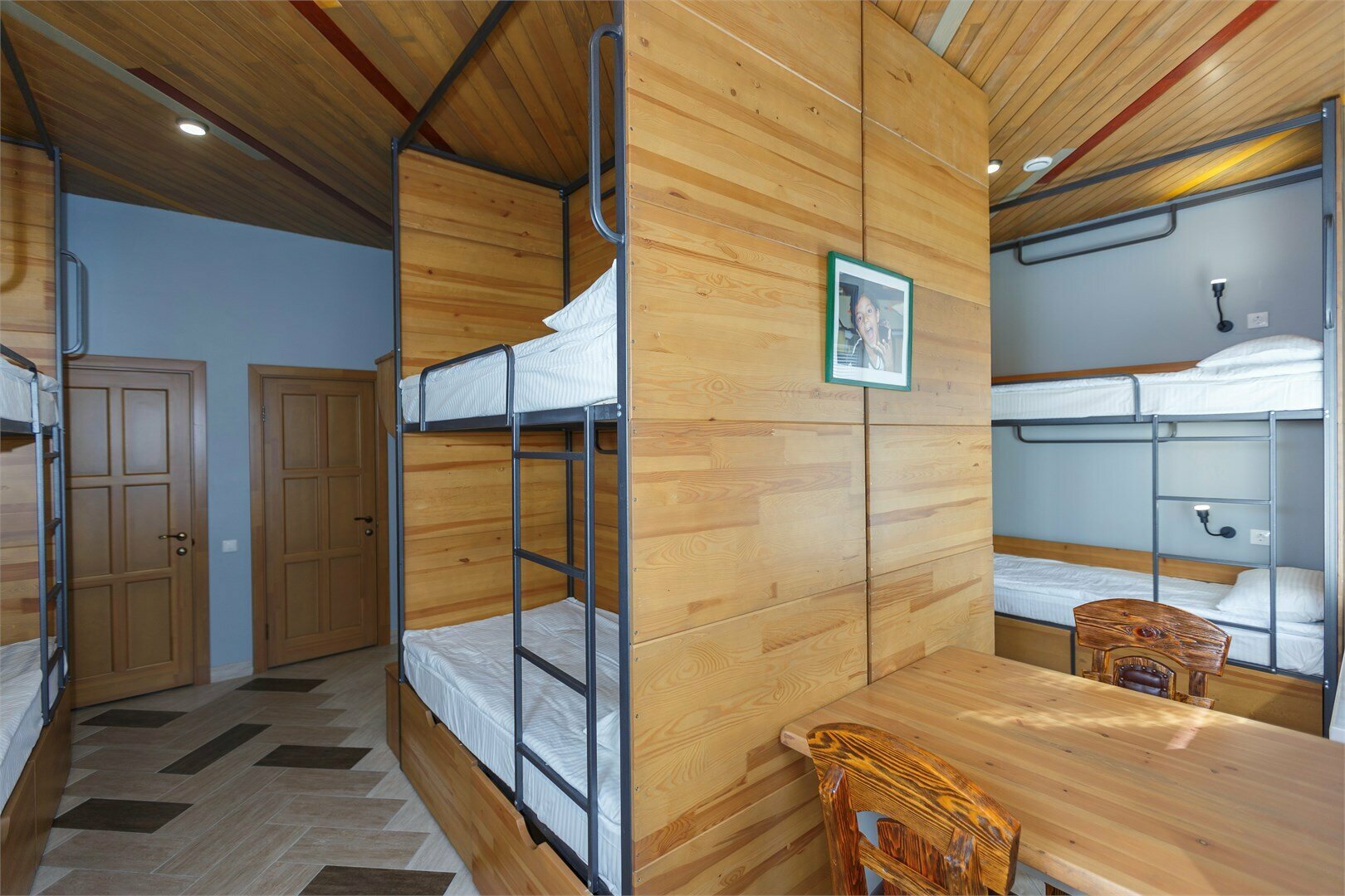 Хостел № 102 В ( от 6 до 12 мест без подселения, общая гостиная с № 102 А )