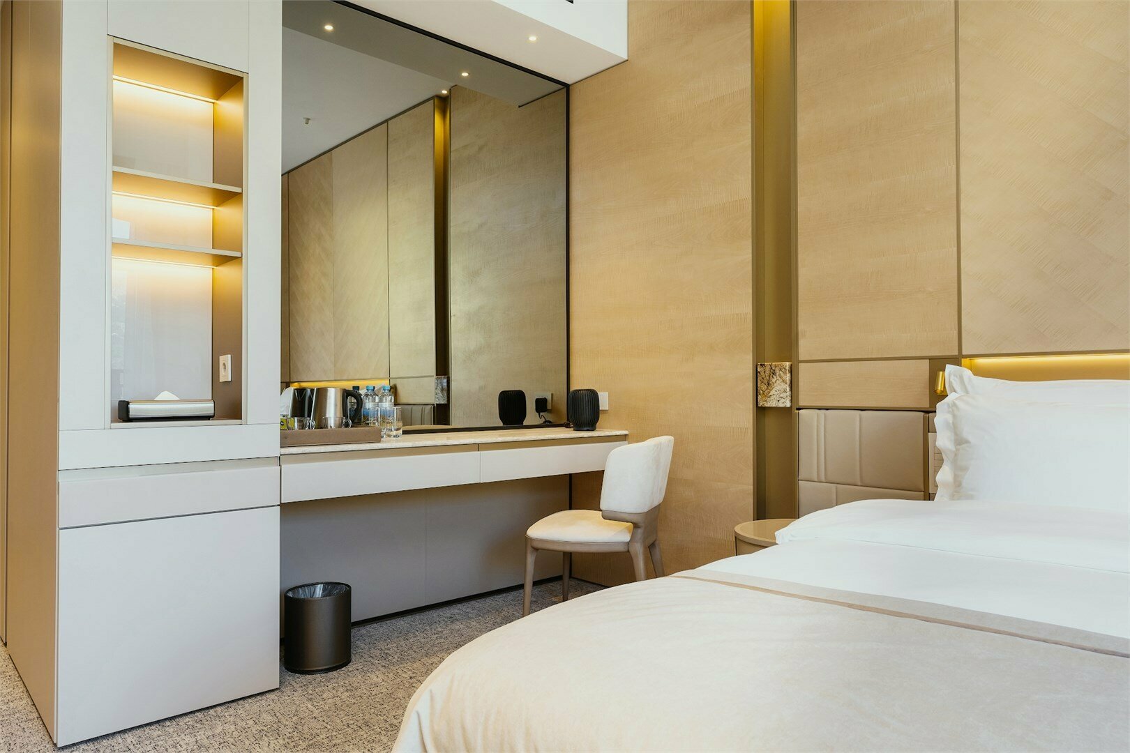 Делюкс Комфорт с видом на море (одна кровать)