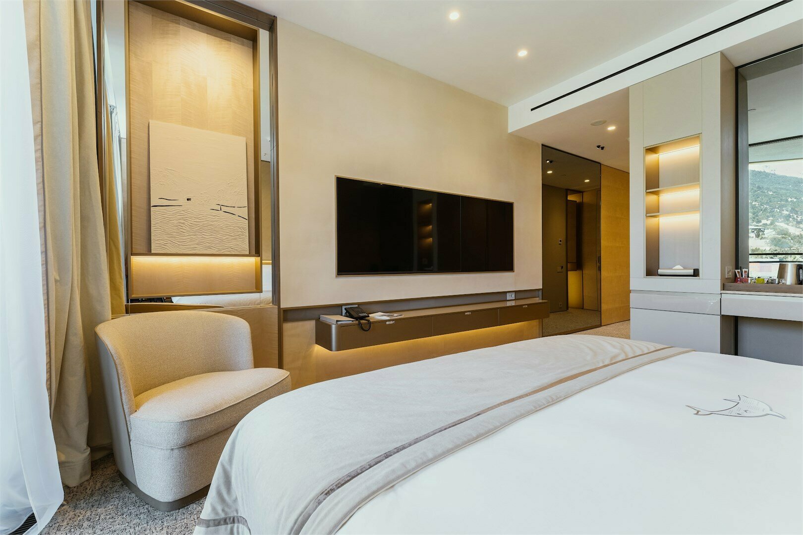 Делюкс Комфорт с видом на море (одна кровать)