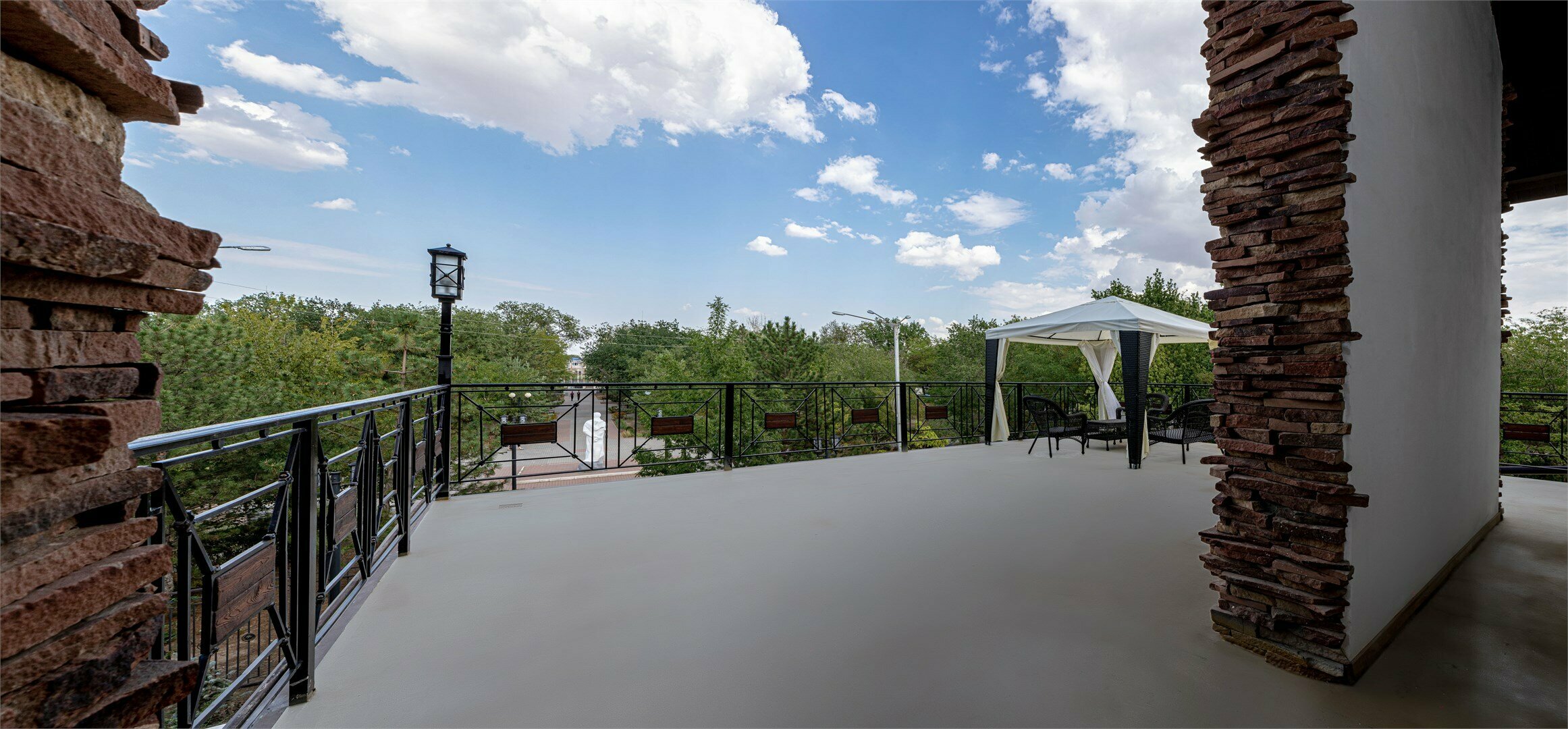 Улучшенный семейный номер