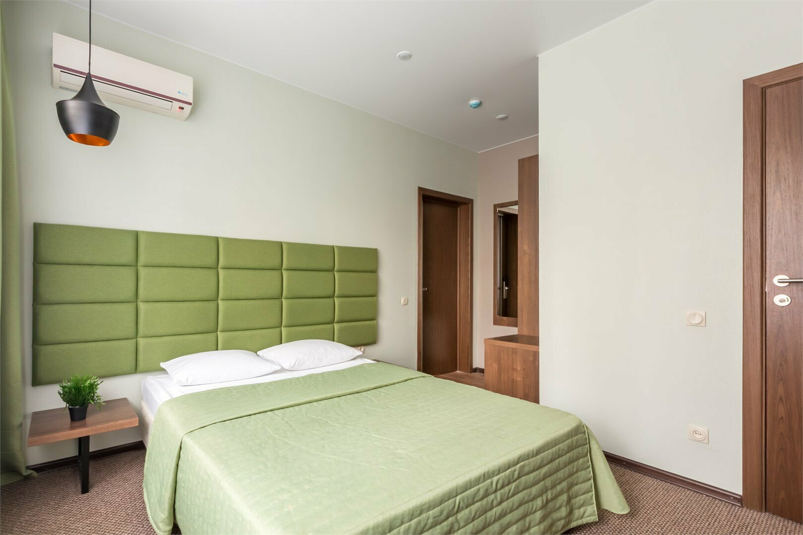 Улучшенный двухместный номер с 1 кроватью