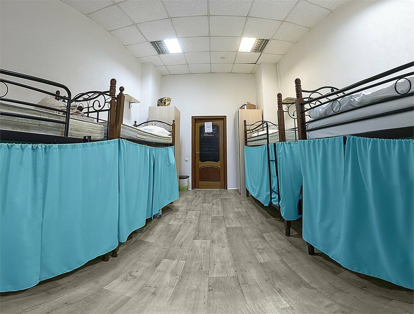 №1 (8-ми местный женский) второй ярус