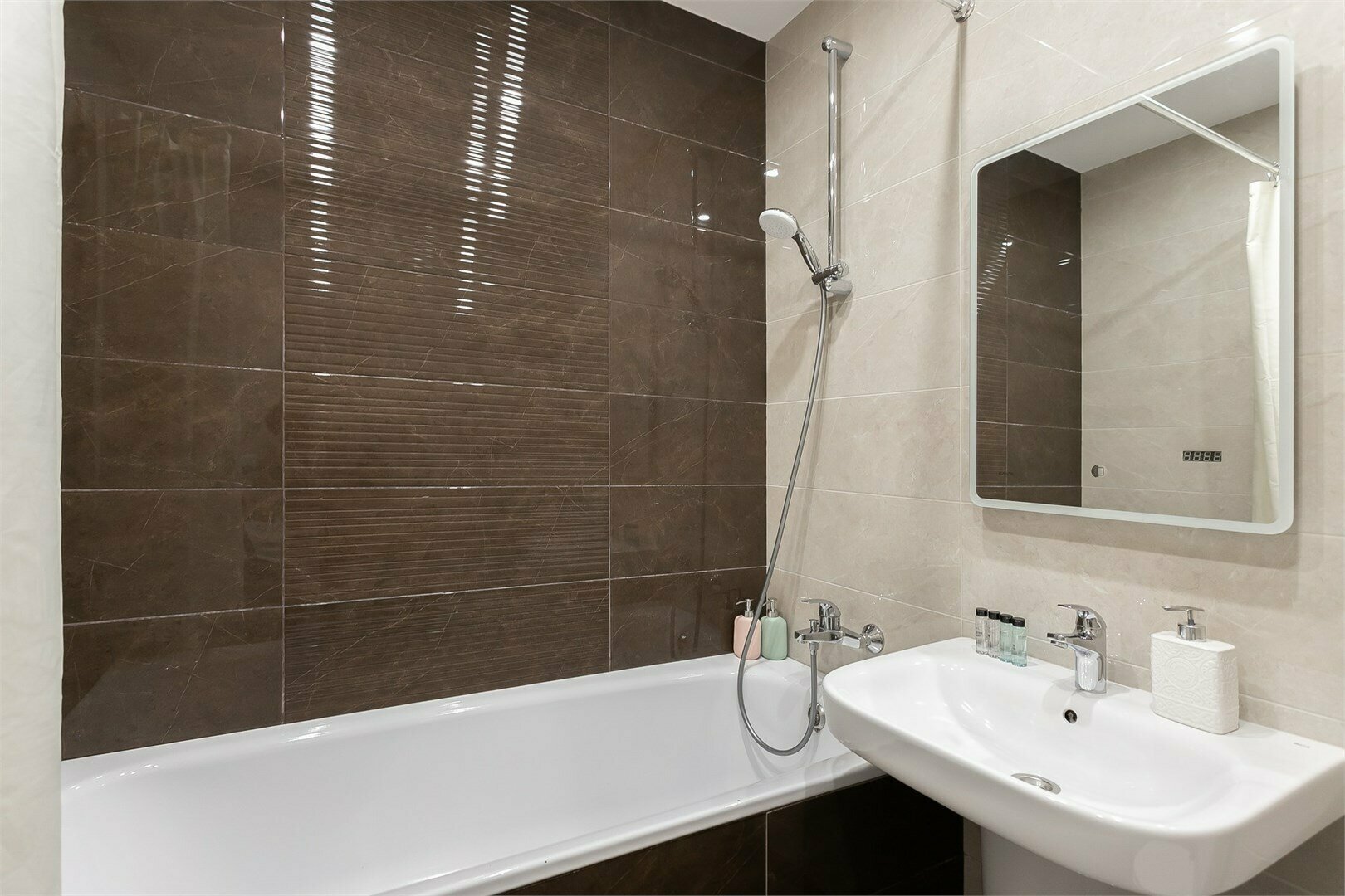 Latte - 3х местные делюкс апартаменты в "Савеловский-Сити" (10 этаж)