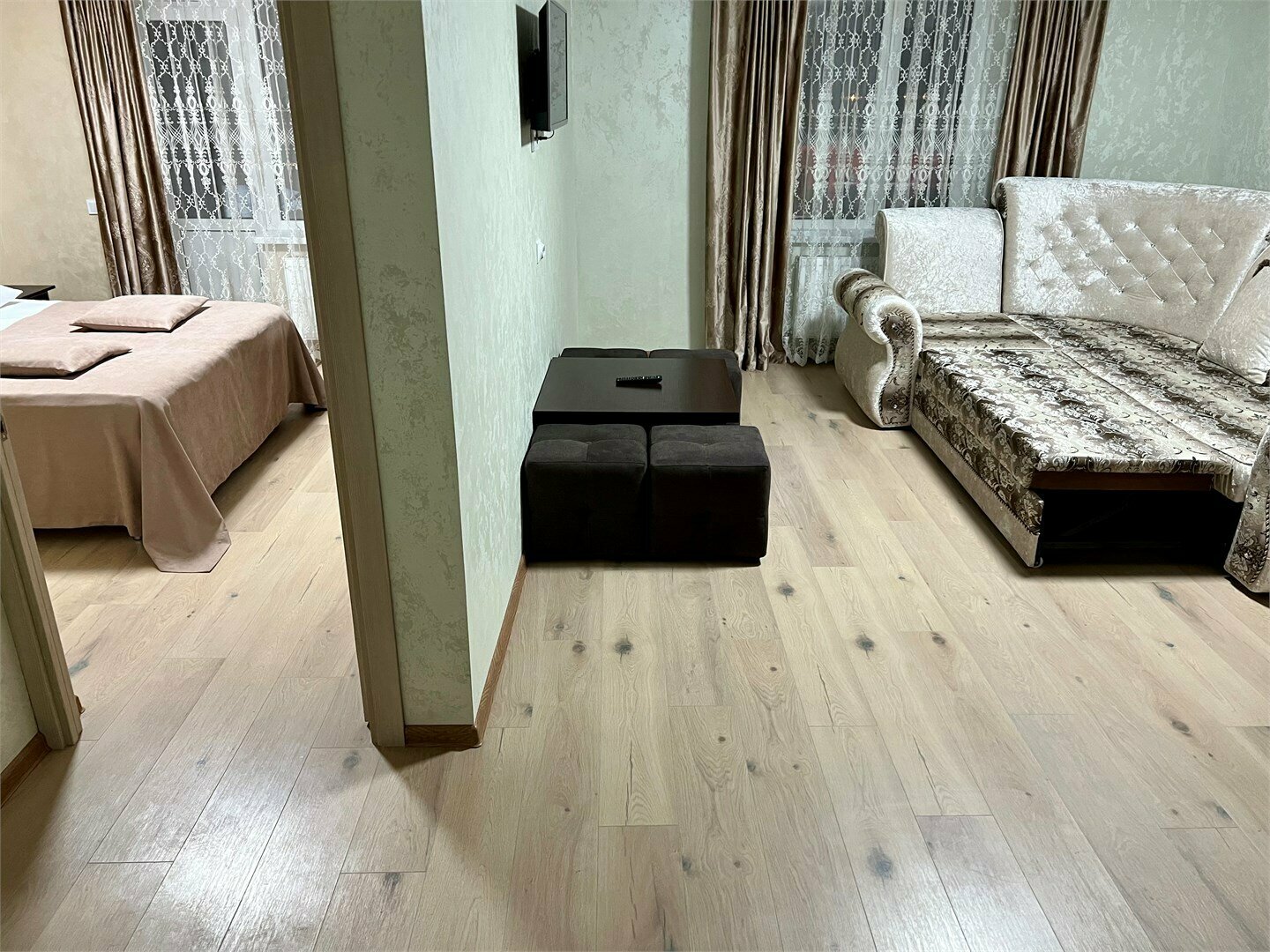 Двухкомнатный четырехместный улучшенный номер с балконом