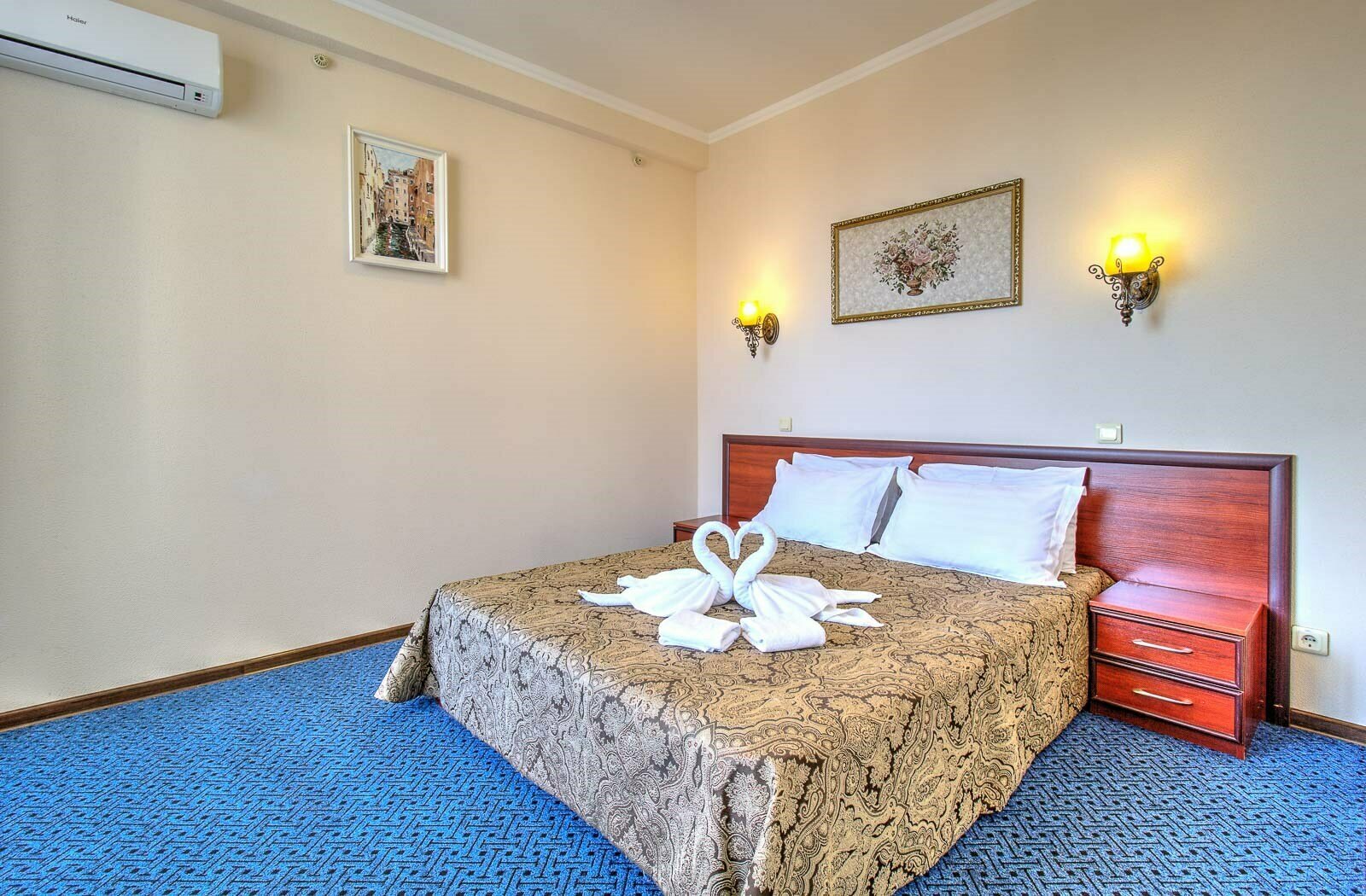 Люкс Б двухкомнатный вид на море с балконами