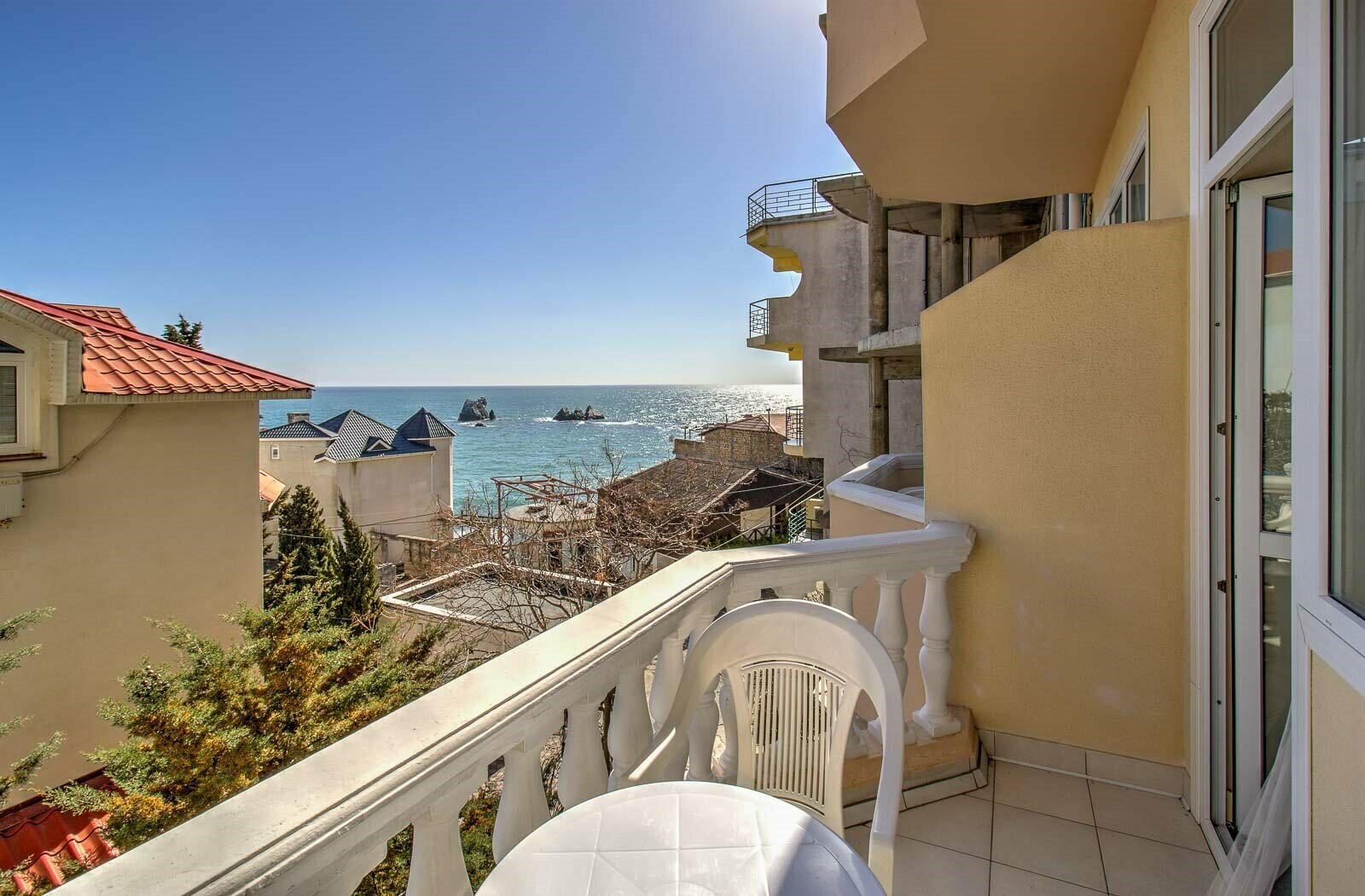 Люкс Б двухкомнатный вид на море с балконами