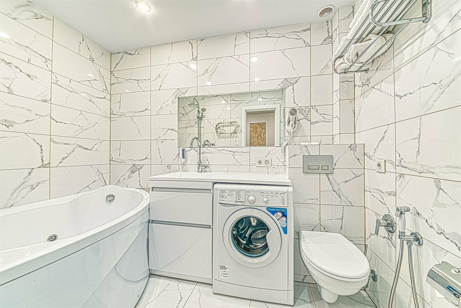 Комфорт с гидромассажной ванной