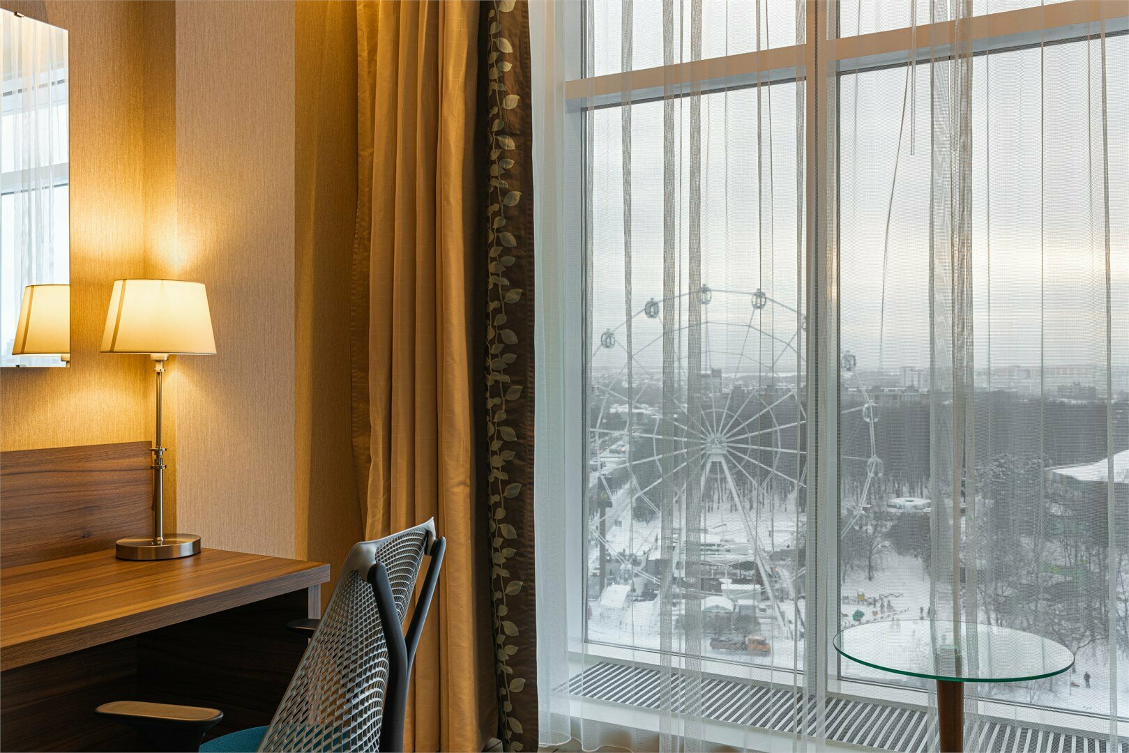 Супериор с панорамными окнами