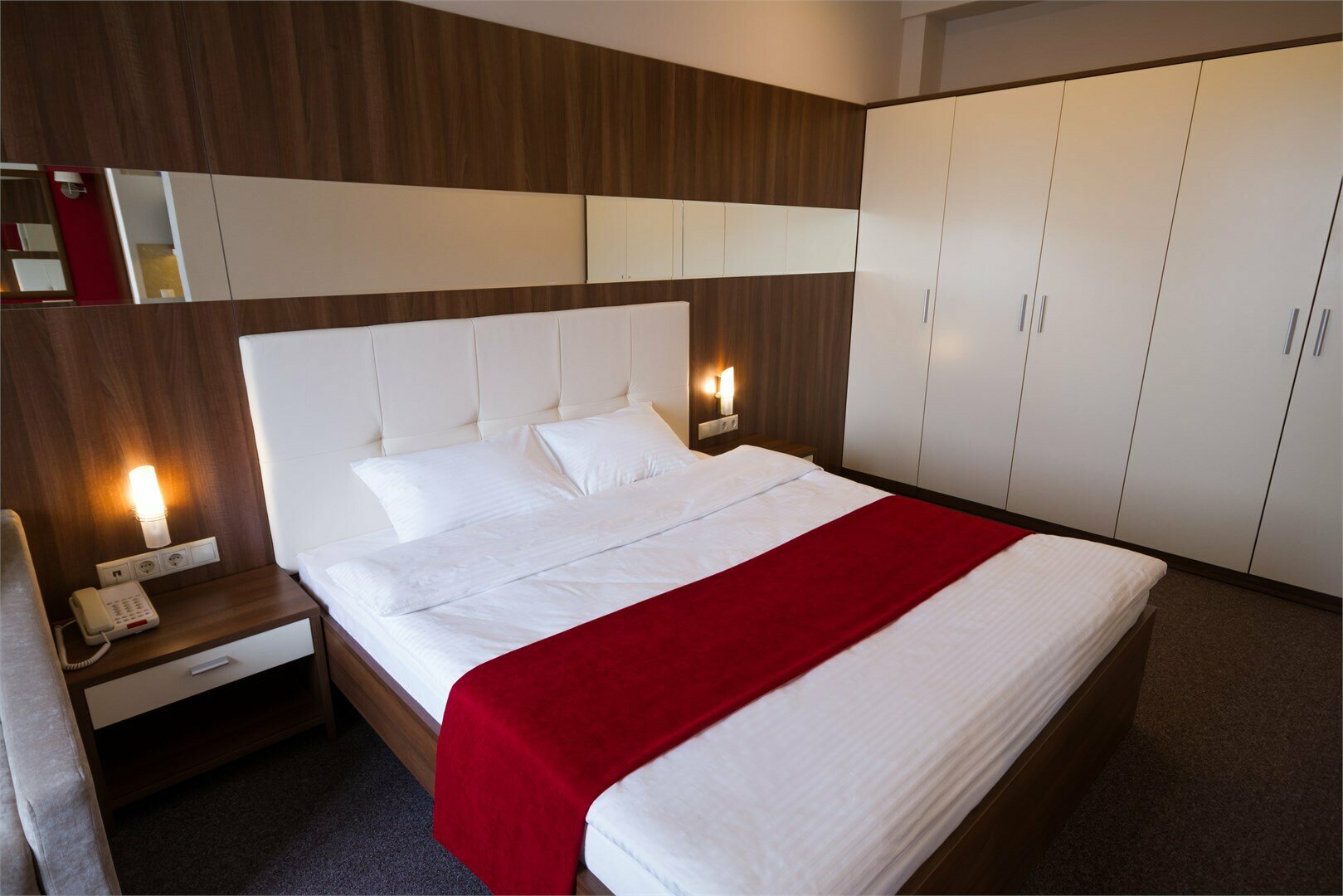 Улучшенный двухместный номер с 1 кроватью