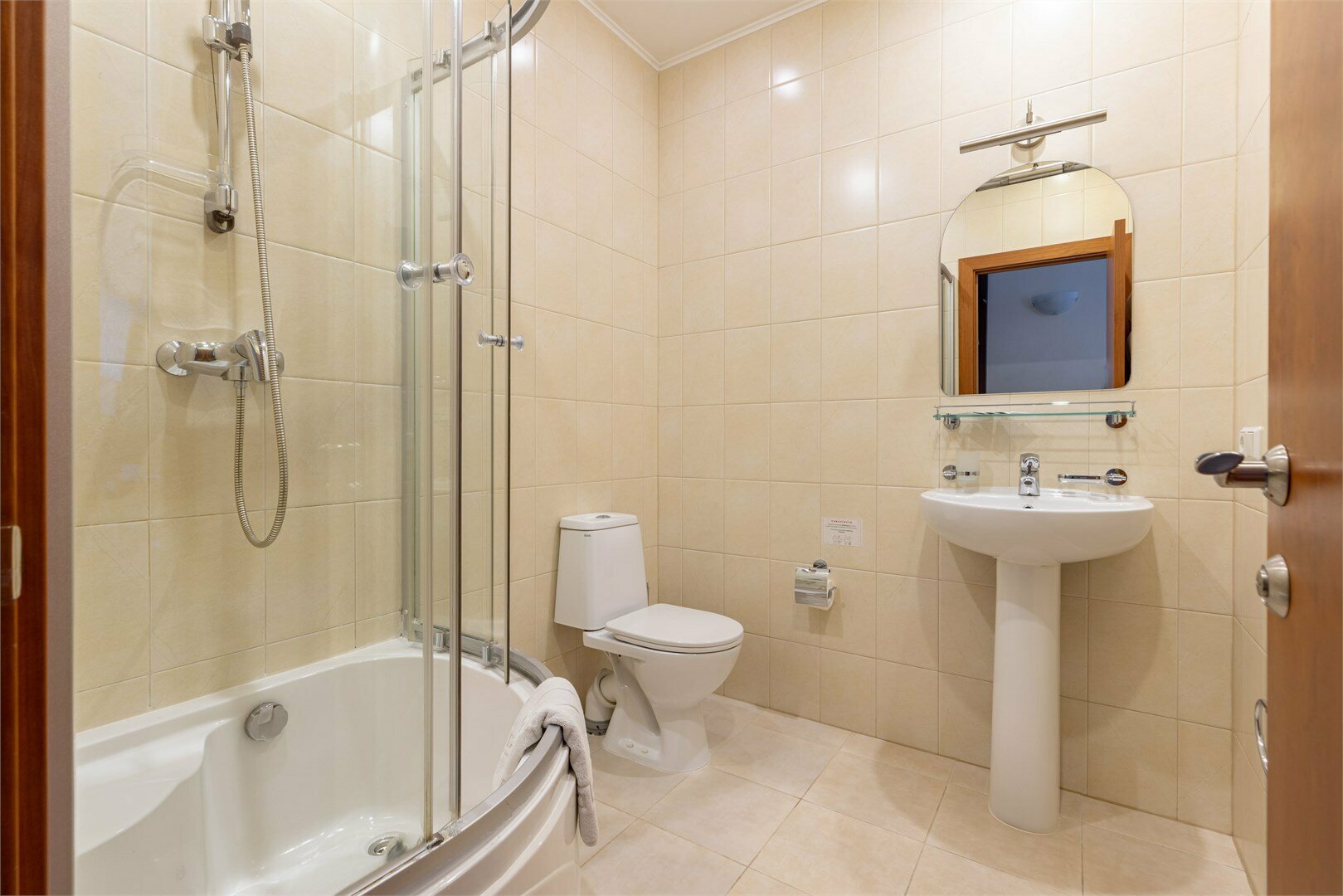 Стандарт с 2 раздельными кроватями и видом на Рубинштейна или во двор