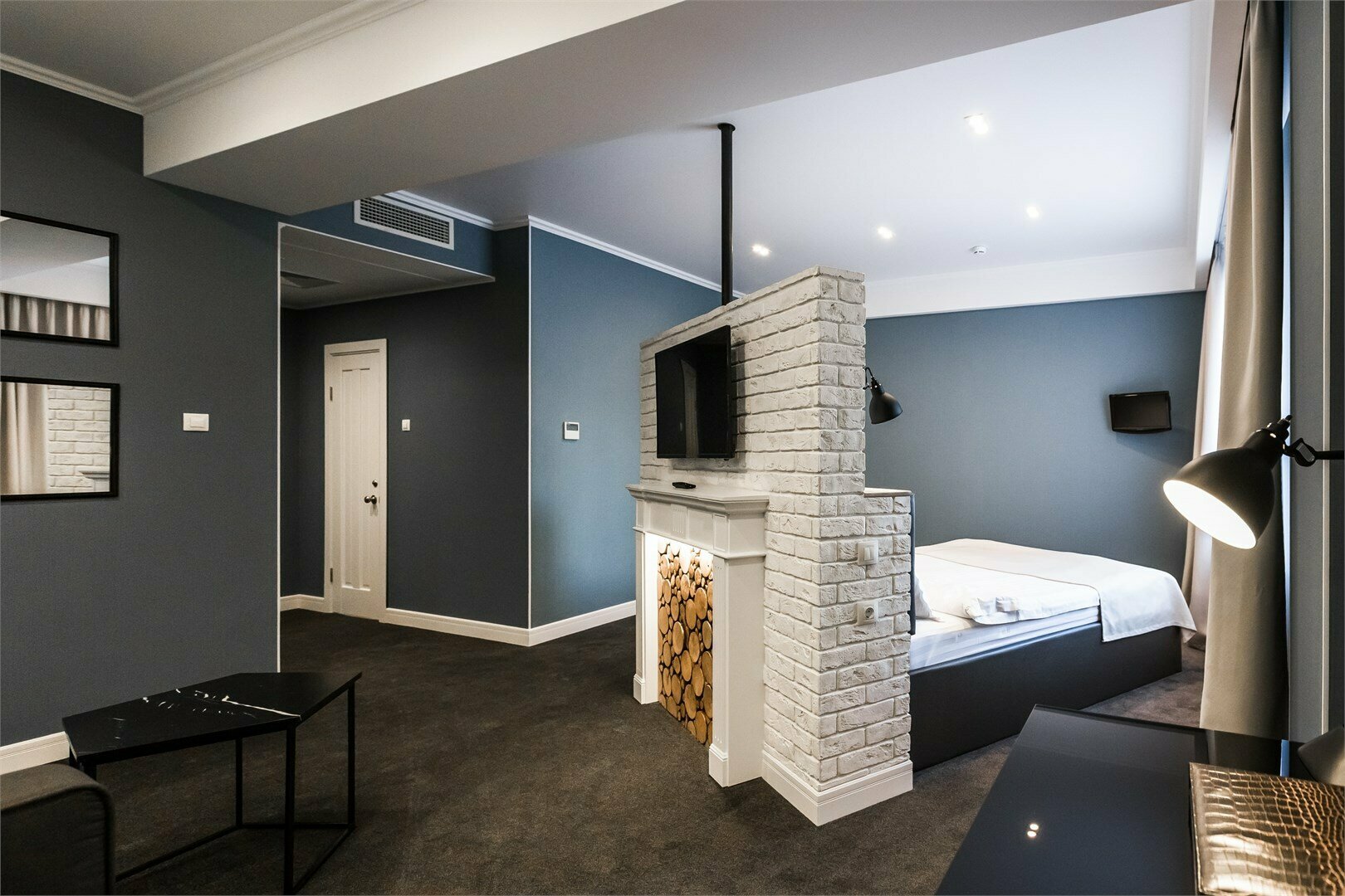 Джуниор Сюит