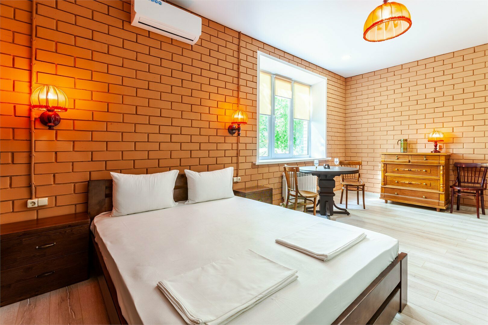 2-314 "Советский" Апартаменты с 1кроватью "King- size" , электро- камином и кухней. Новый 2 корпус, бесплатная стоянка