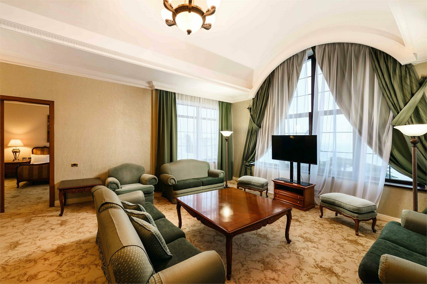 Президентский Люкс Классик с видом на море 4*