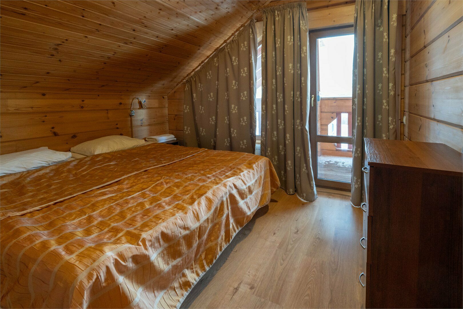 Янтарная линия