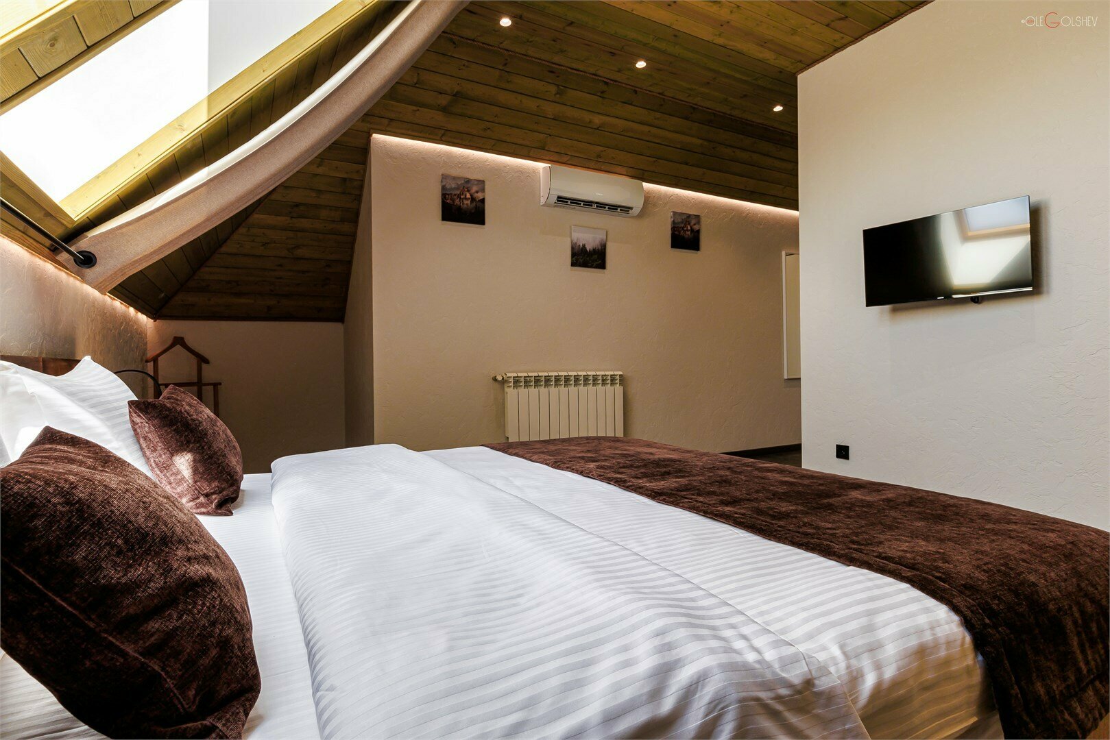 Делюкс с одной большой кроватью