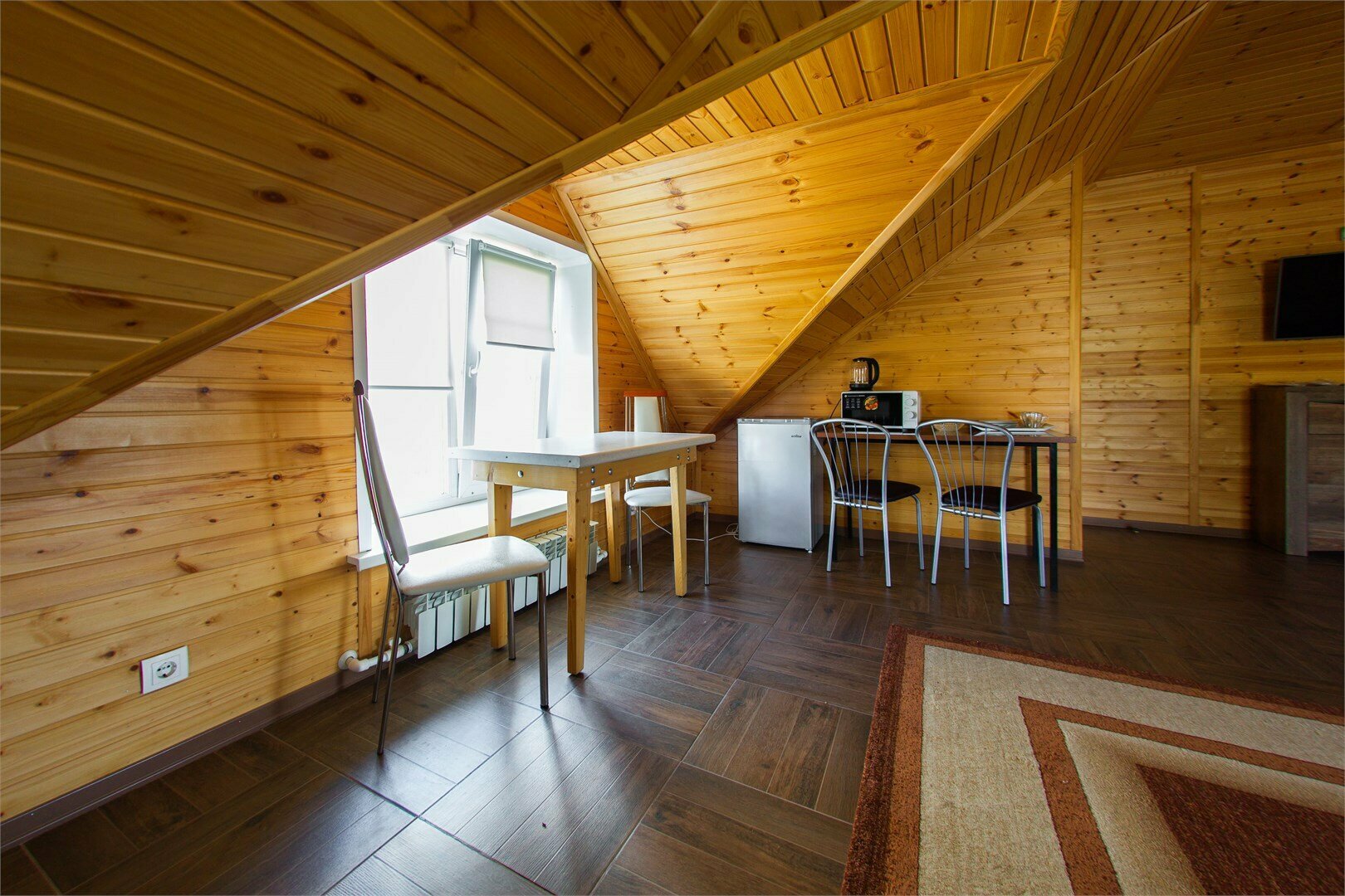 Cемейный номер с собственной ванной комнатой