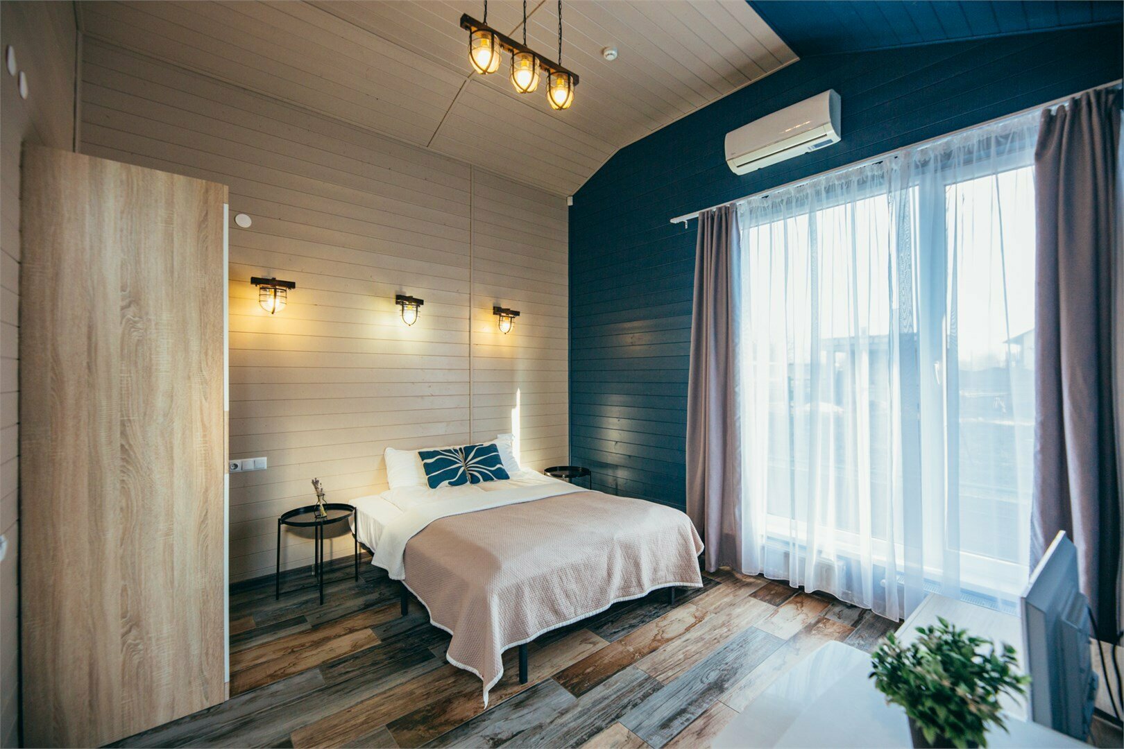 Семейный двухместный номер с 1 кроватью