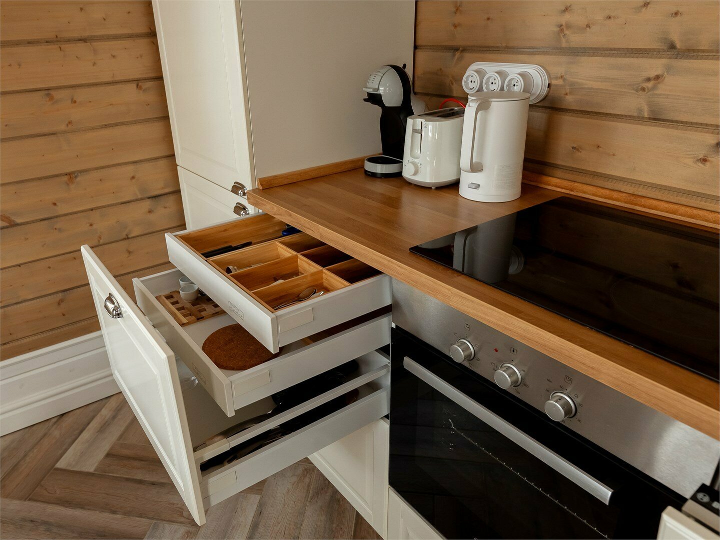 Скандинавский дом с сауной и видом на озеро