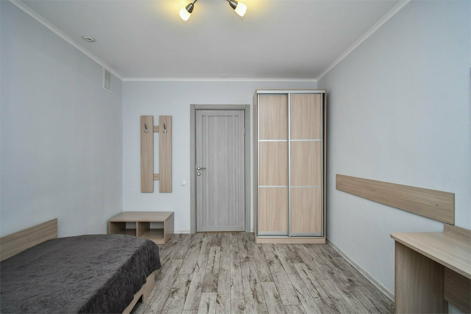 Одноместный номер с общим душем и туалетом