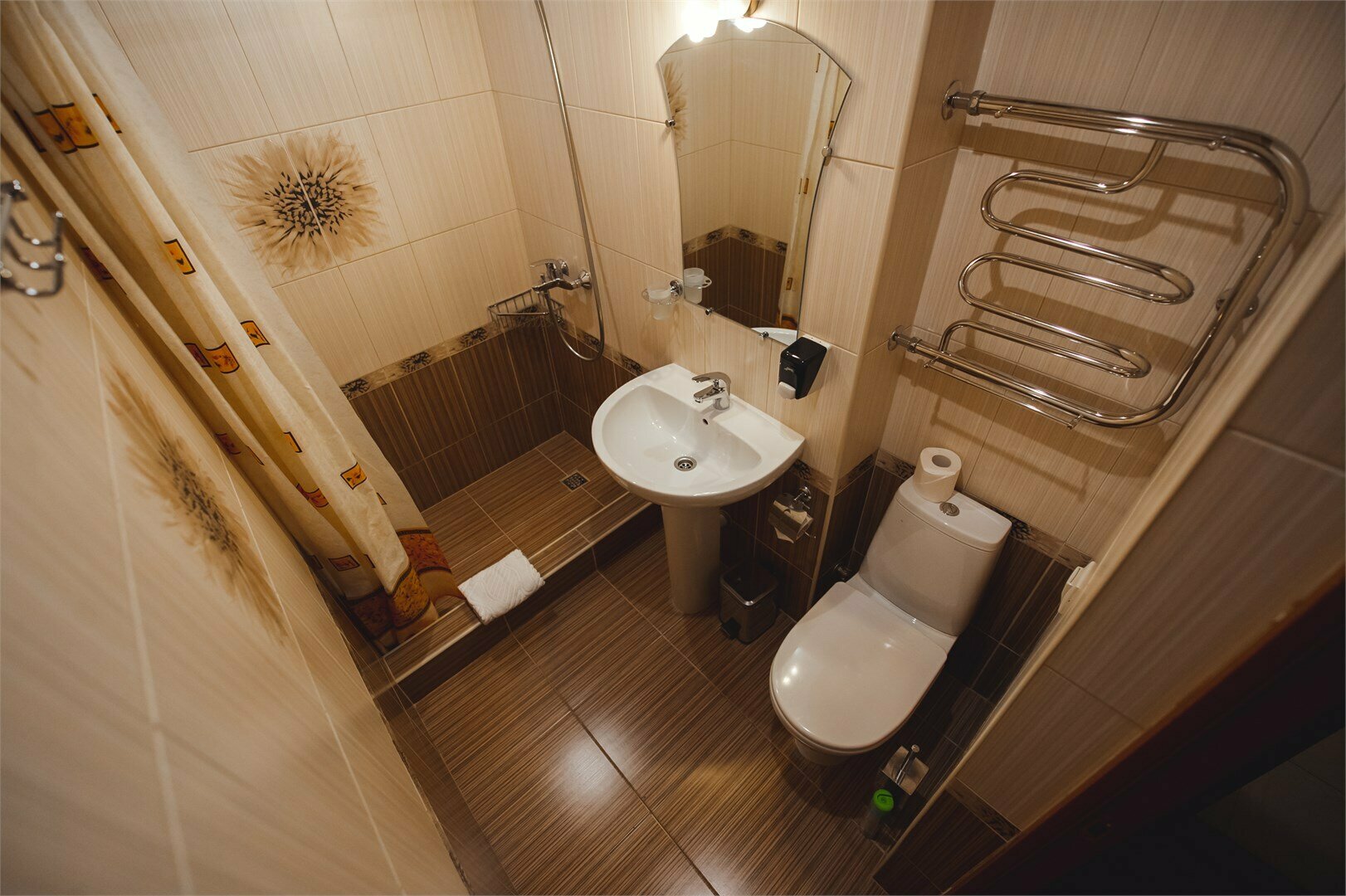 Люкс двухкомнатный с балконом