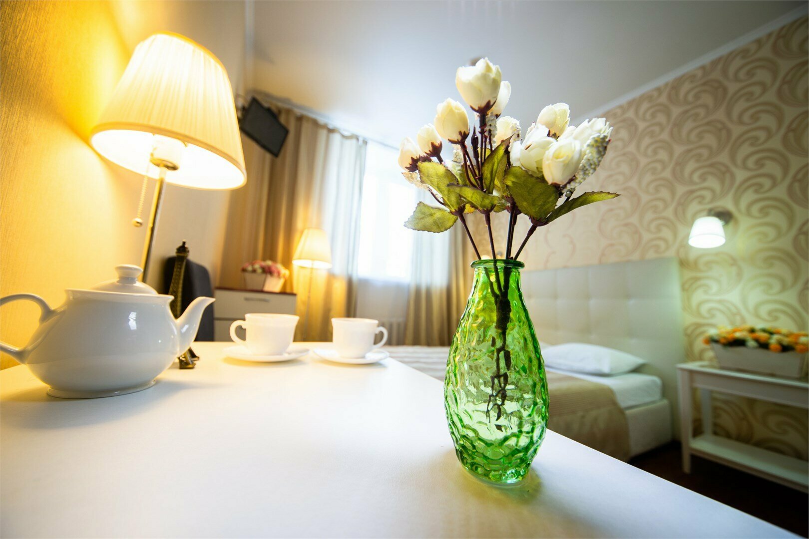 №4 Улучшенный трёхместный номер (1 большая кровать или 3 односпальные кровати)