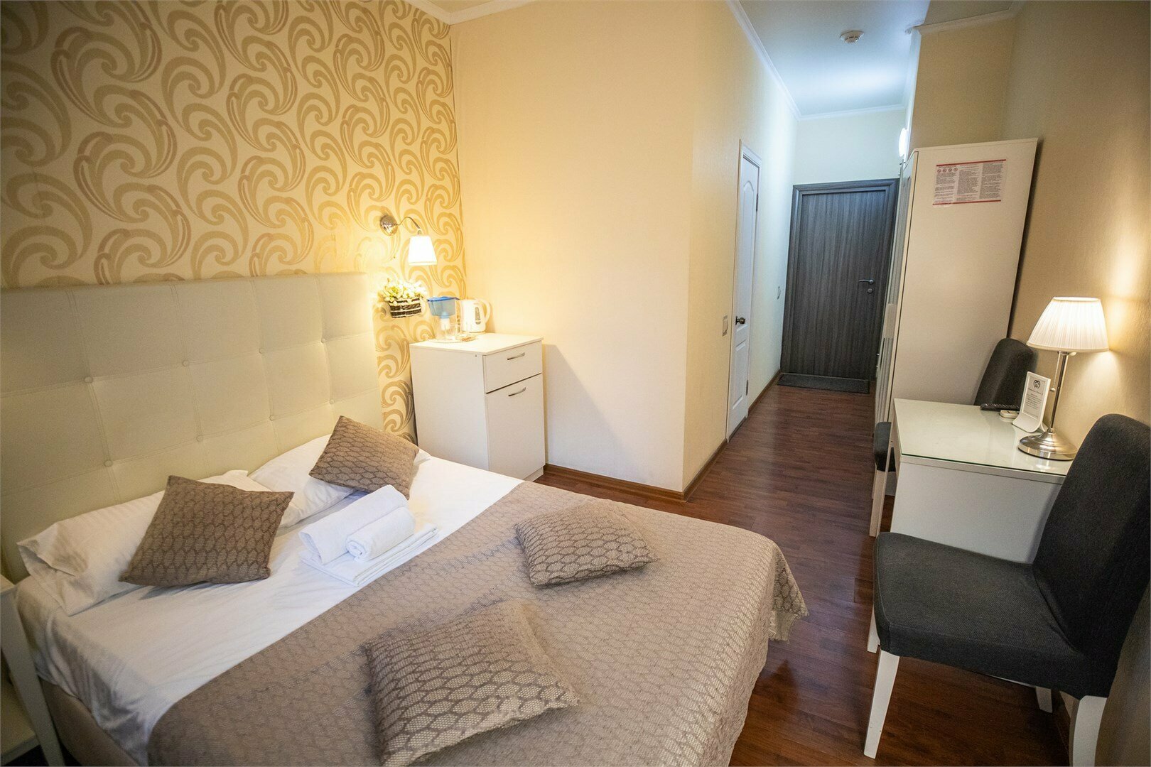 №3 Стандартный одноместный номер (1 большая кровать)