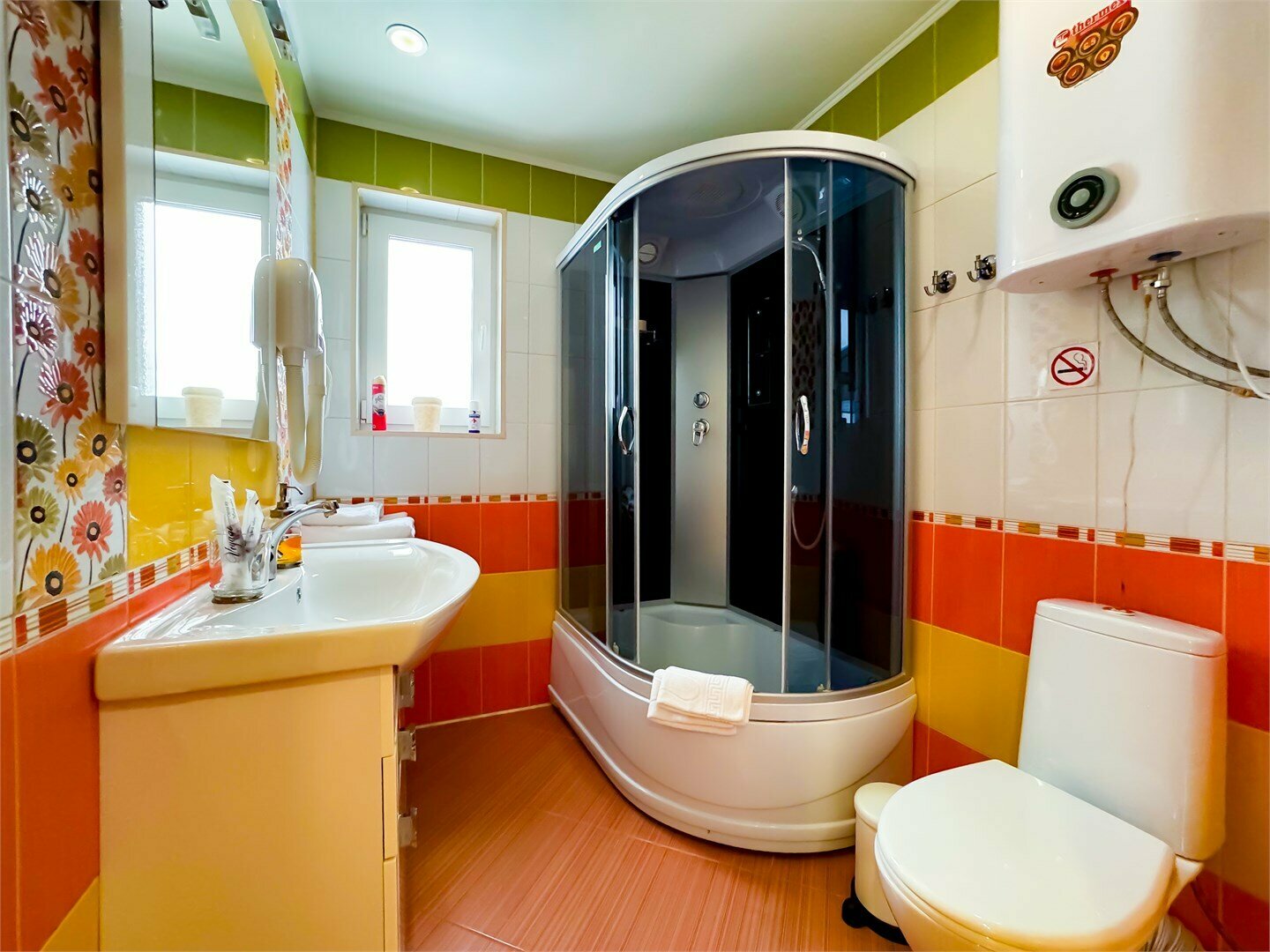 ЛЮКС С БАЛКОНОМ И ВИДОМ НА ОЗЕРО