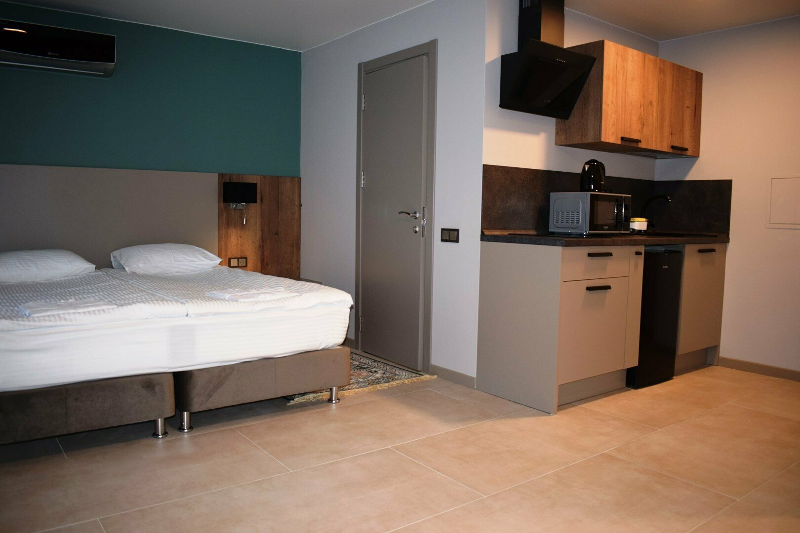 Номер студия с балконом