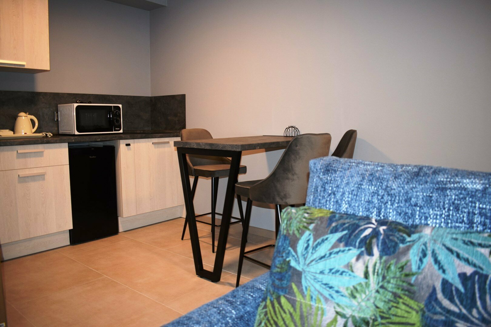 Номер студия комфорт с балконом