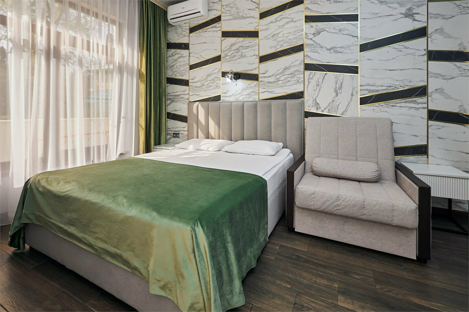 Комфорт улучшенный с креслом - кроватью