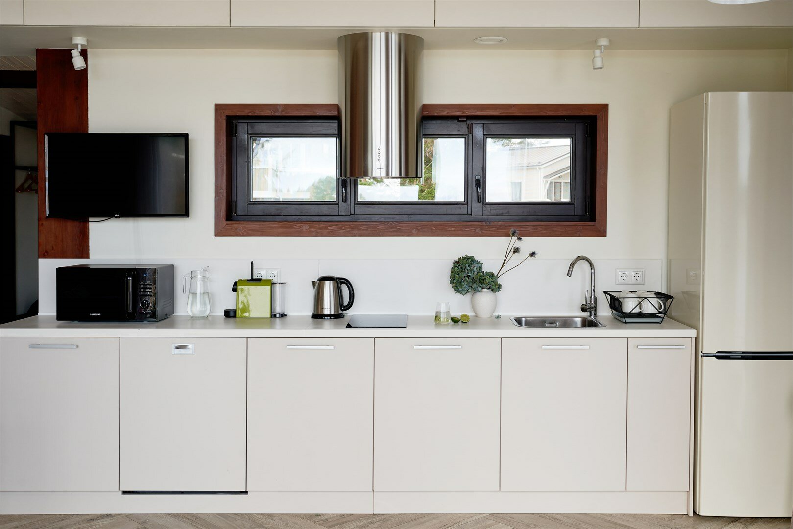 Коттедж с террасой и 2 спальнями