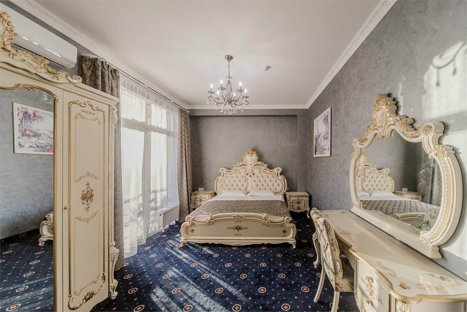 Люкс 4-х местный с лечением