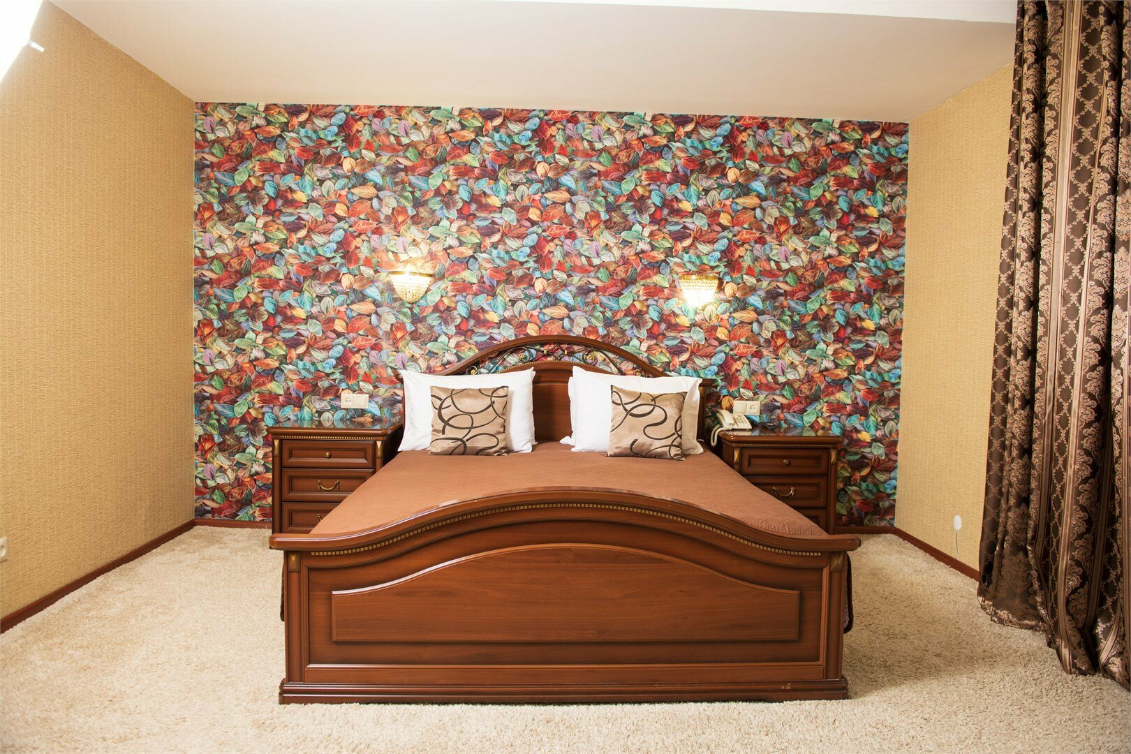 Джуниор Сюит