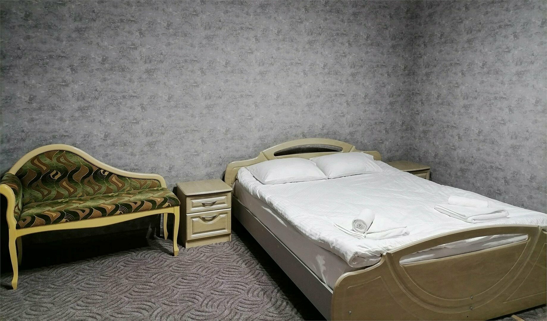 Трехместный номер эконом-класса