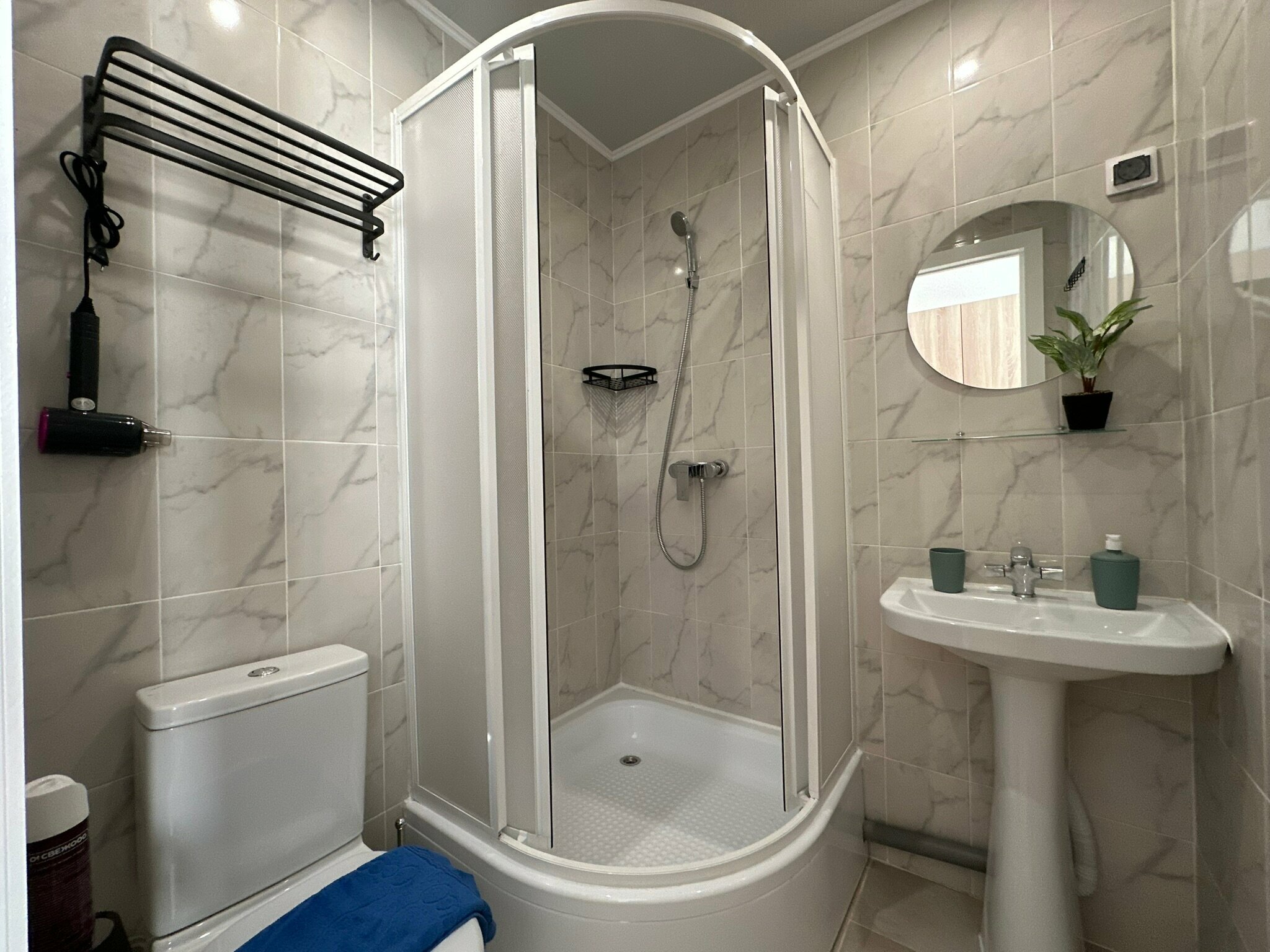 Двухместный стандарт с двуспальной кроватью на 5 этаже без лифта