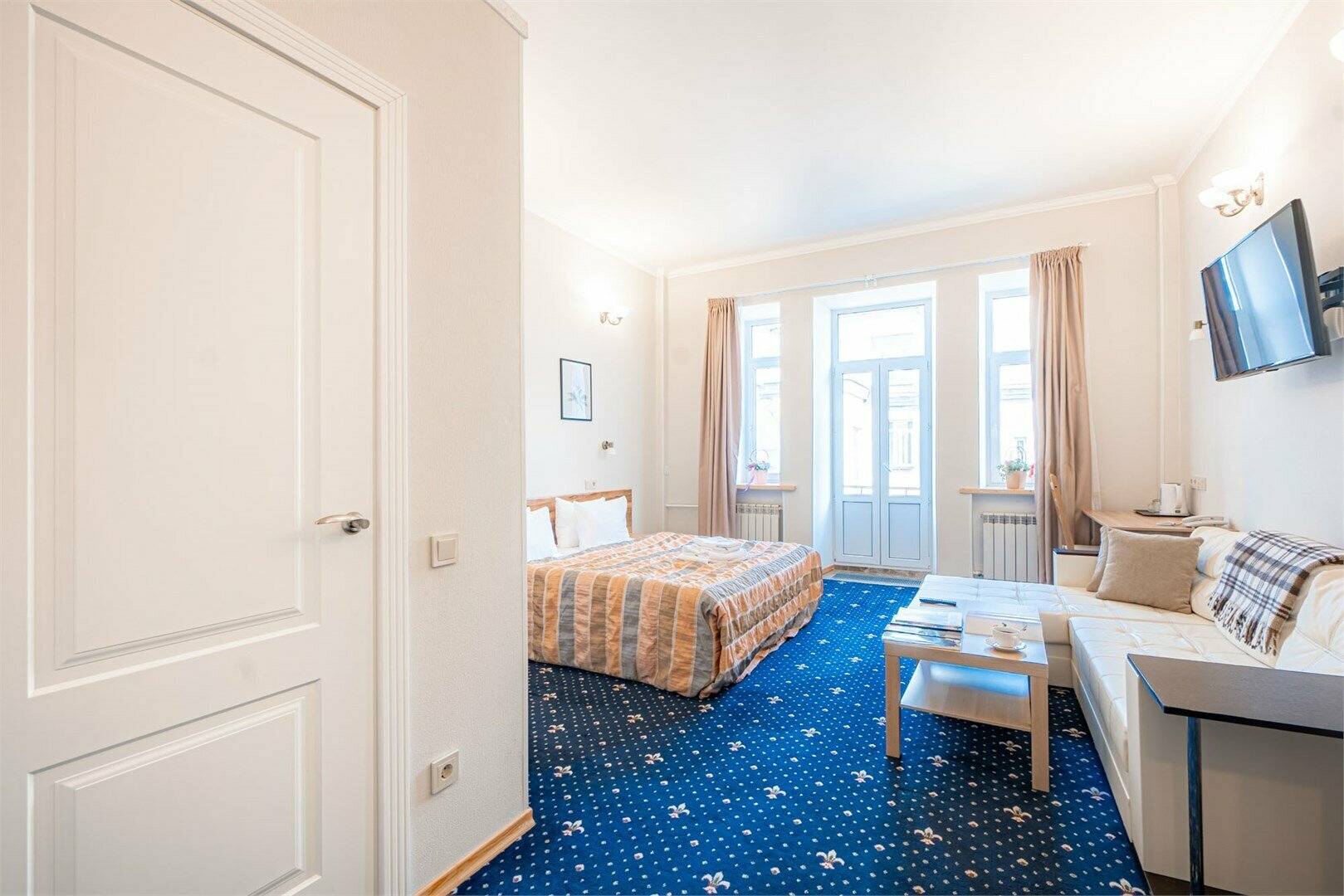 Премиум с Балконом