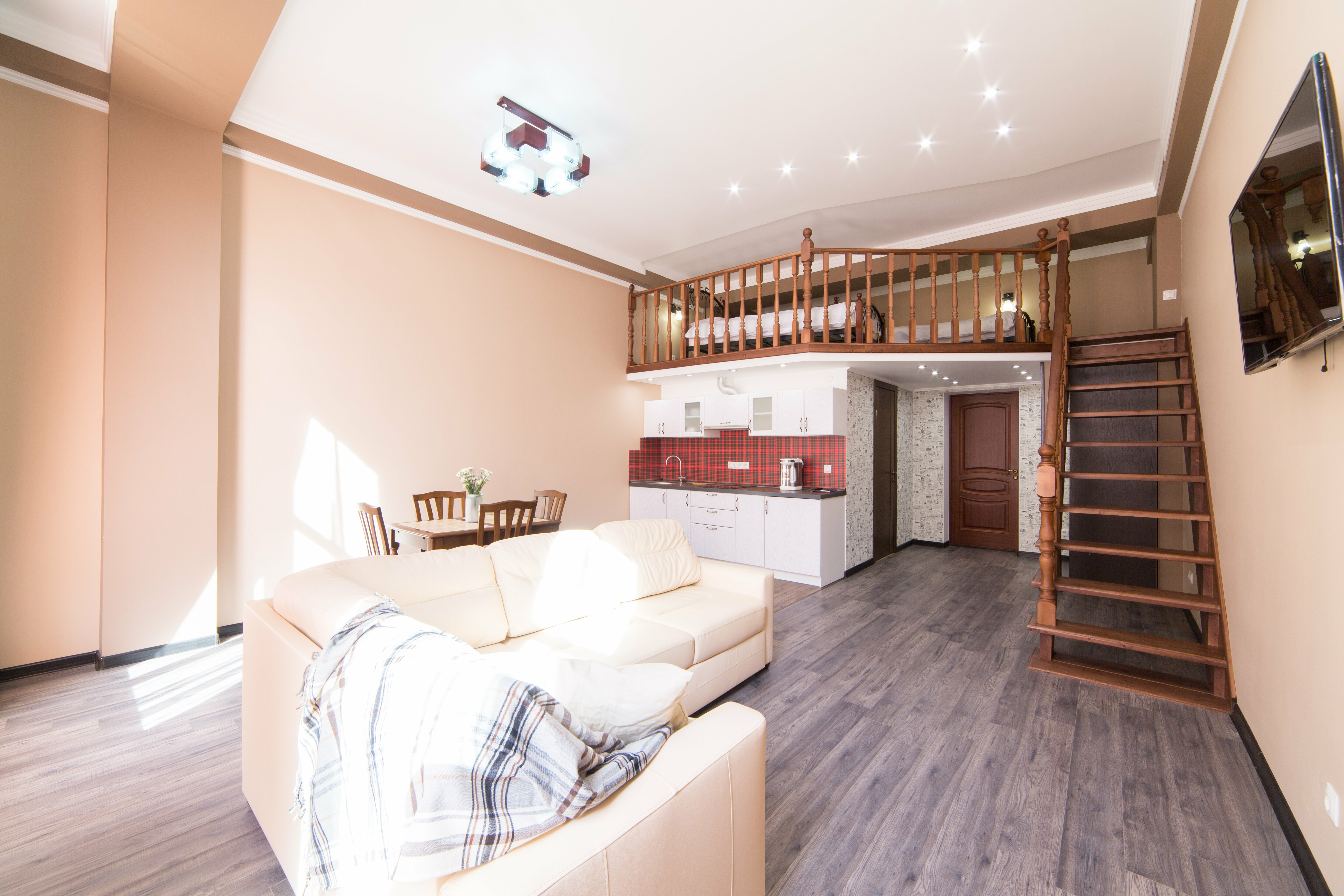 Апартаменты с 2-я односпальными кроватями и ванной комнатой 